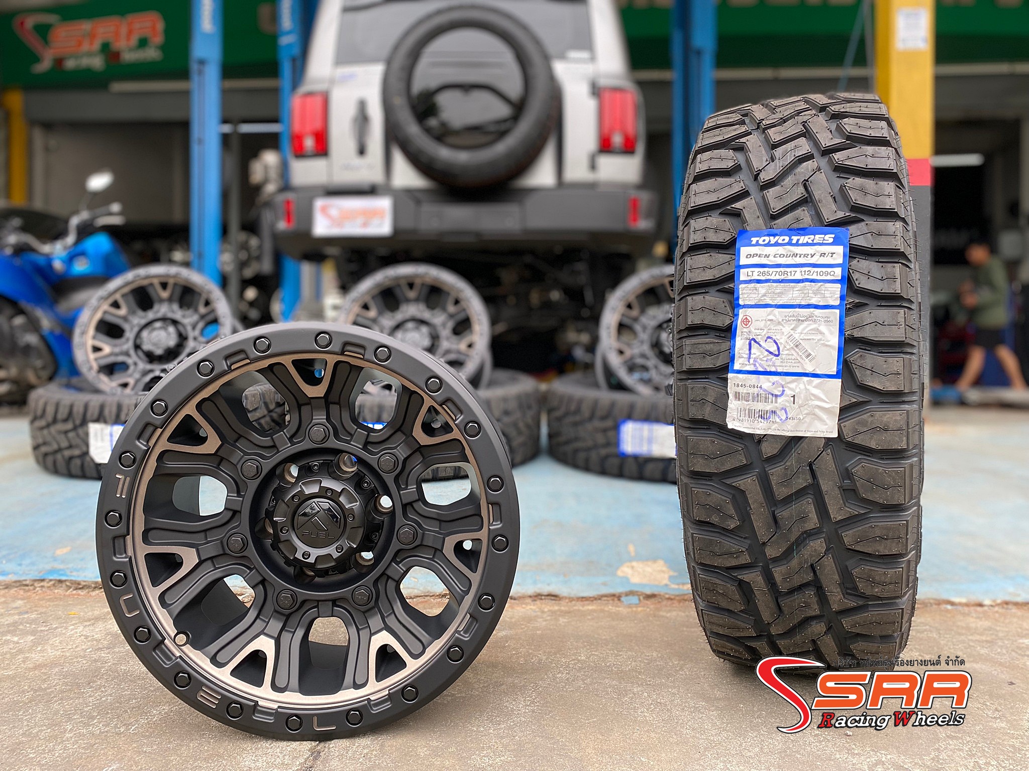 FUEL TRACTION ขอบ17 6x139.7 ET1 MATTE BLACK / DDT ราคาพิเศษ