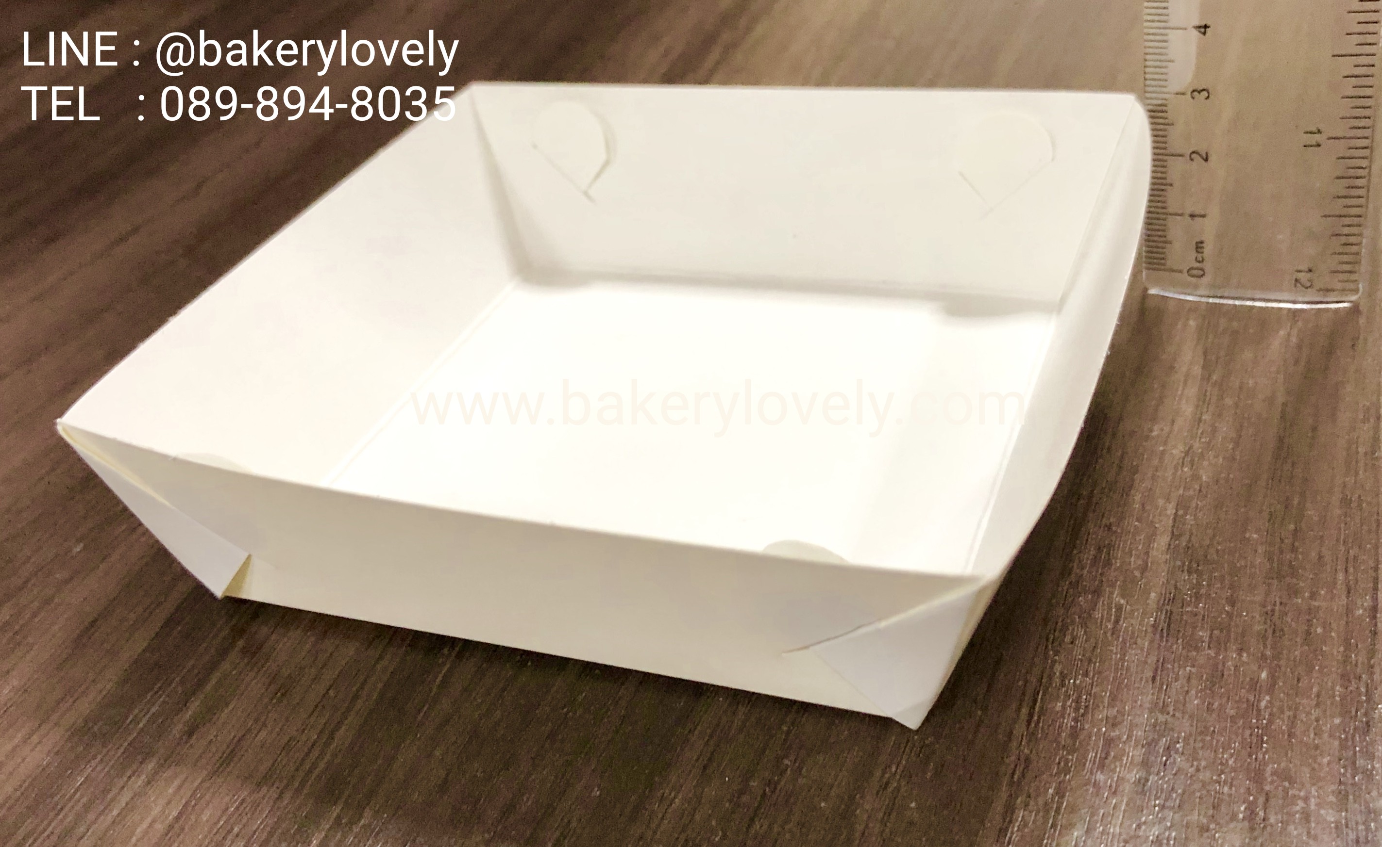 ถาดกระดาษ สีขาว 9x9x3 cm ขอบเรียบ ( เคลือบ1ด้าน )