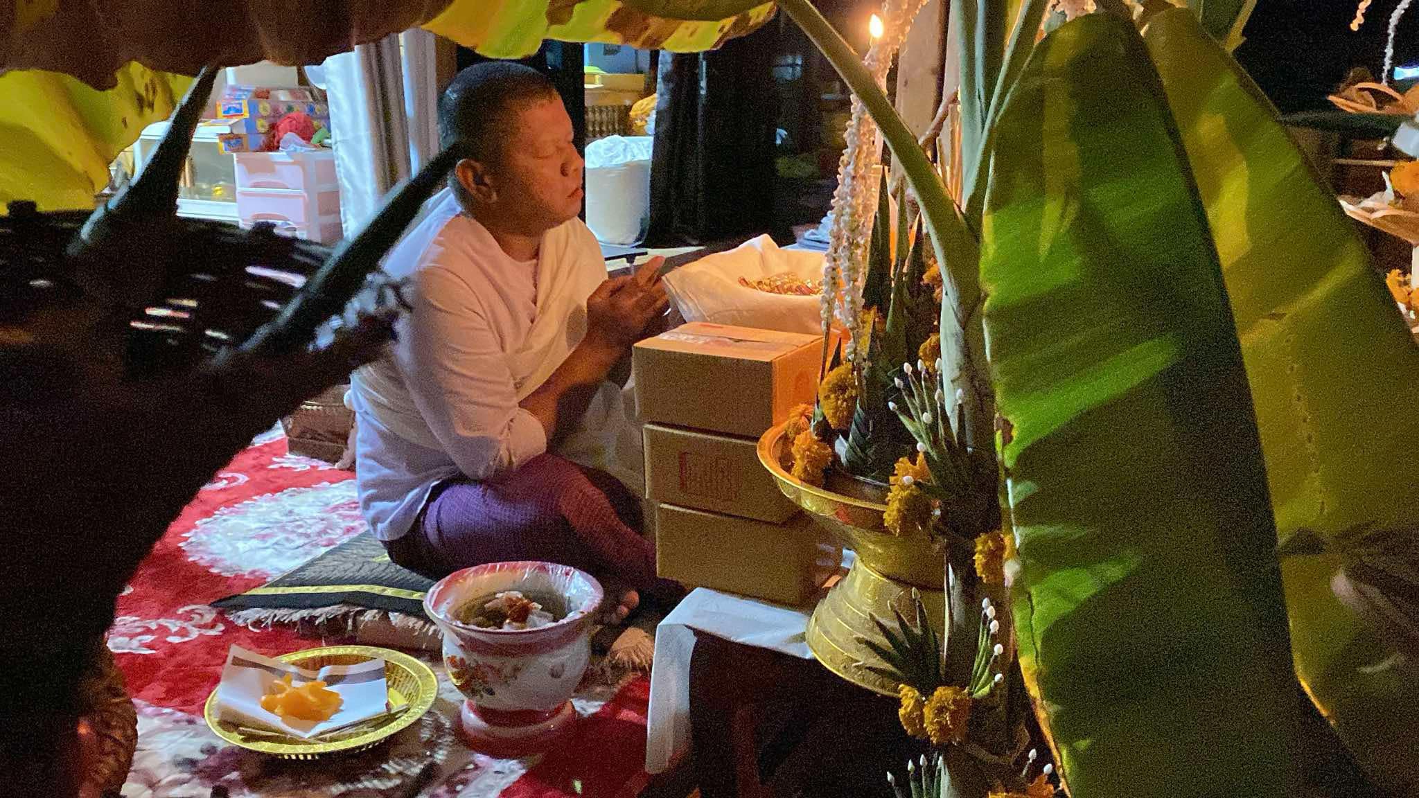 กรอบยันต์ป้องกันภัย อาจารย์โง่ก พจน์รัมย์