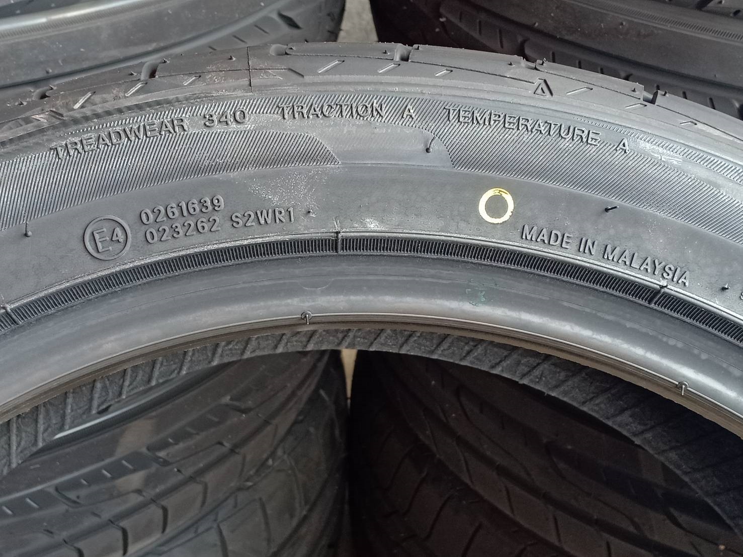 TOYO DRB 215/45R17 ยางใหม่ปี18 ลดราคาพิเศษ