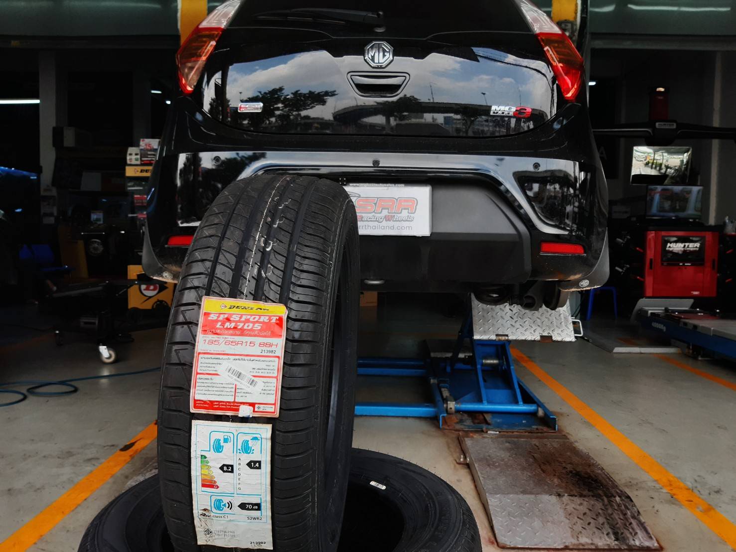 DUNLOP LM705 185/65R15 ยางใหม่ปี20 ราคาพิเศษ