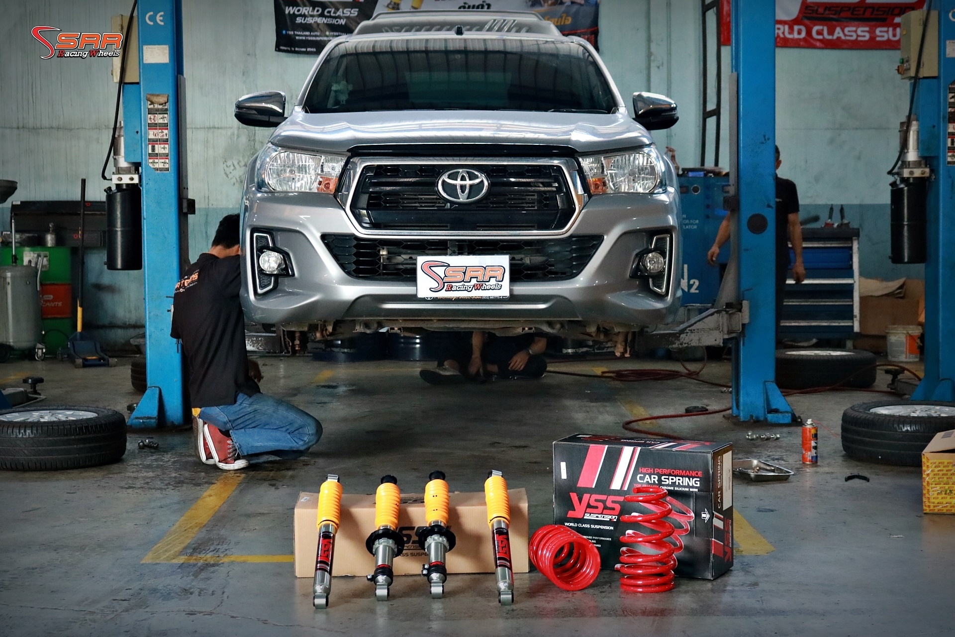 โช้คอัพ YSS E-SERIES สำหรับรถTOYOTA REVO ตัวเตี้ย ราคาพิเศษ