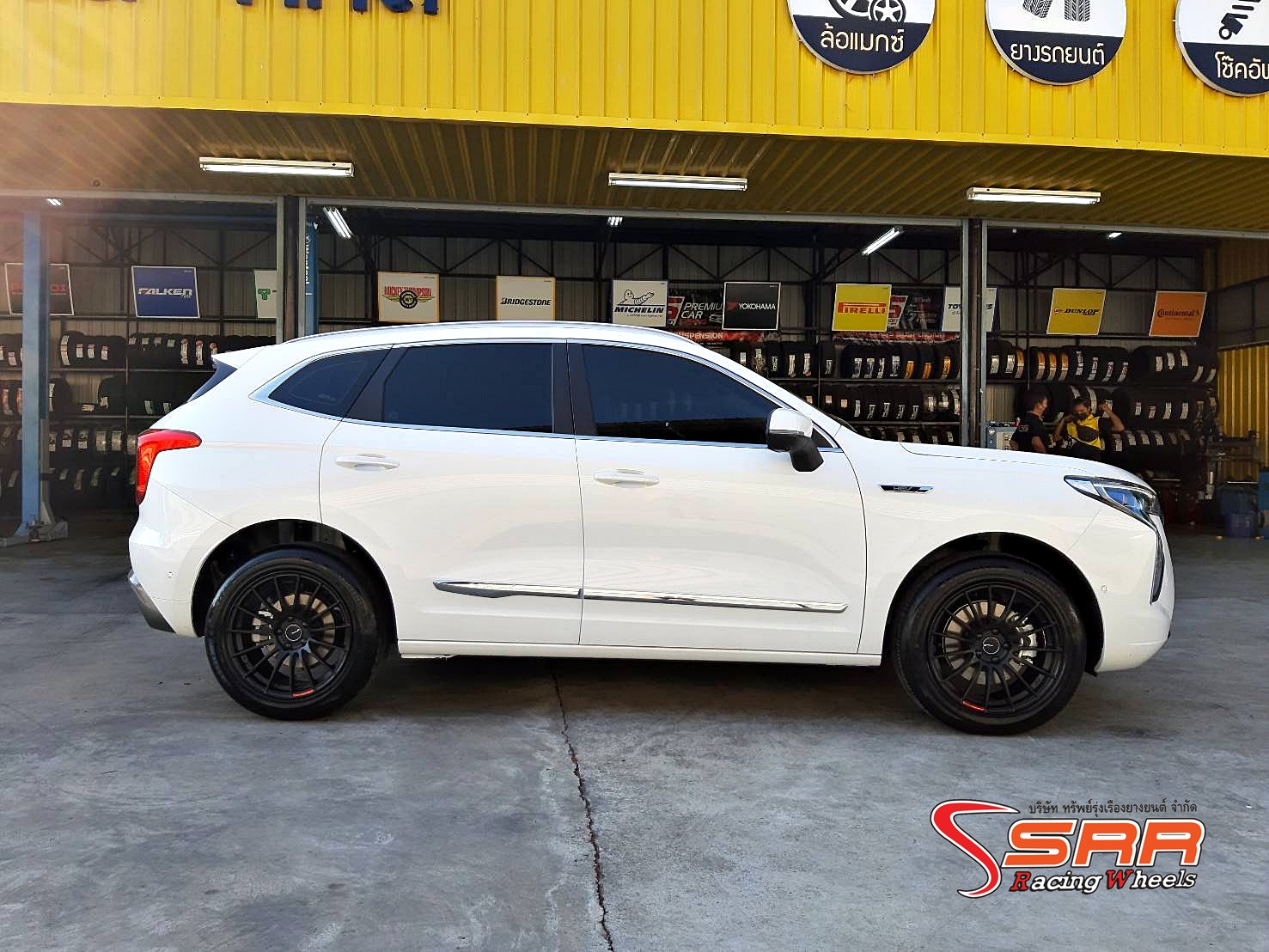 ENKEI RS05RR ล้อไทย ขอบ18 5H114.3 ET35 MATT BLACK