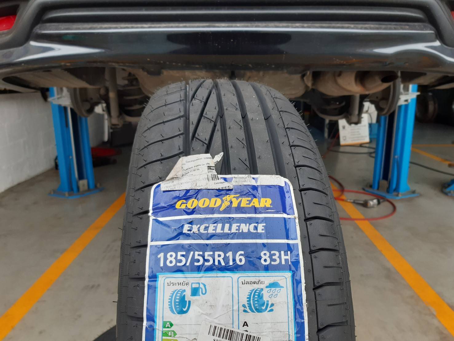 GOODYEAR EXCELLENCE 185/55R16 ยางใหม่ปี20 ราคาพิเศษ