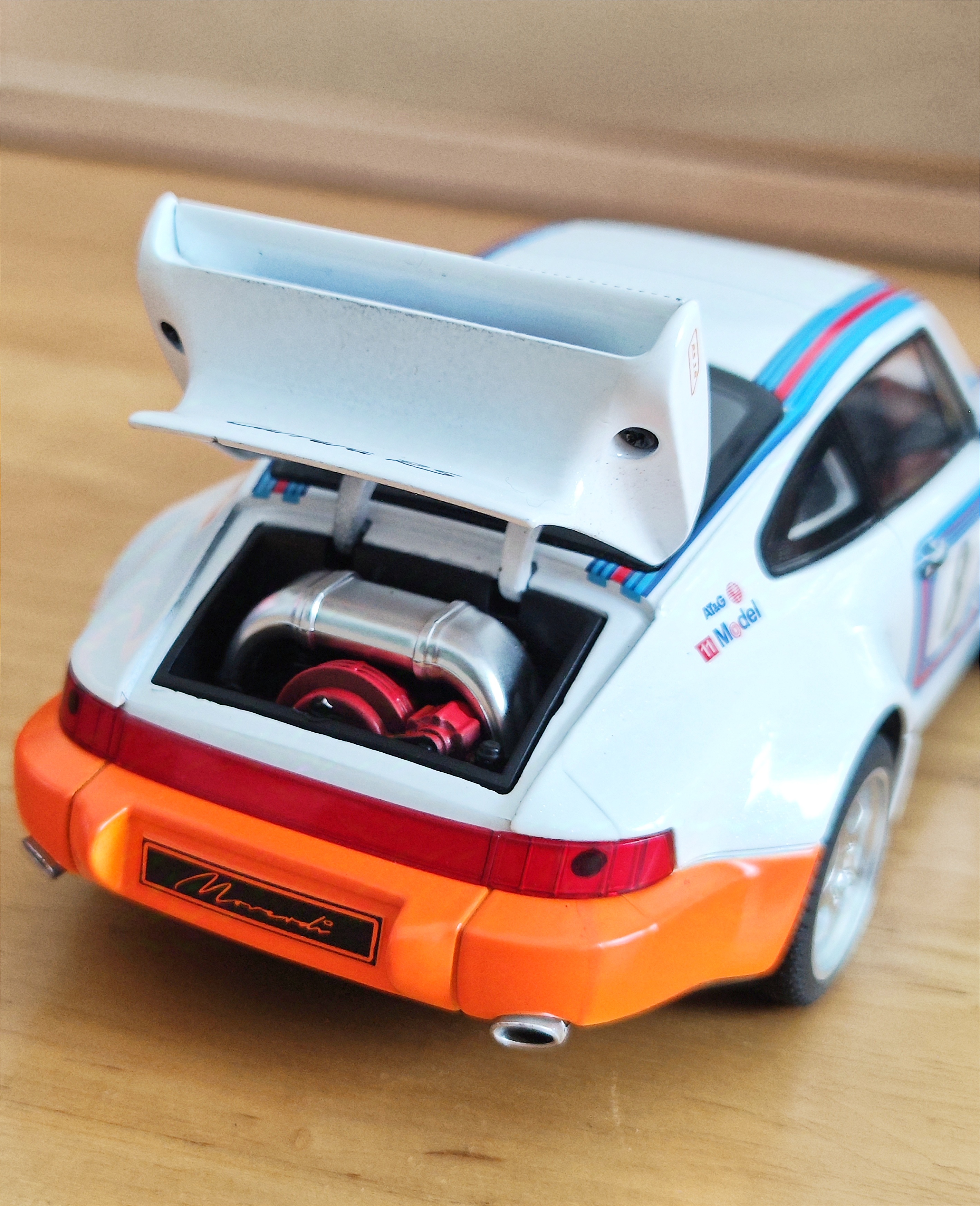 Porsche 964 Martini scale 1:24 โมเดลรถเหล็ก (ปลีก-ส่ง)