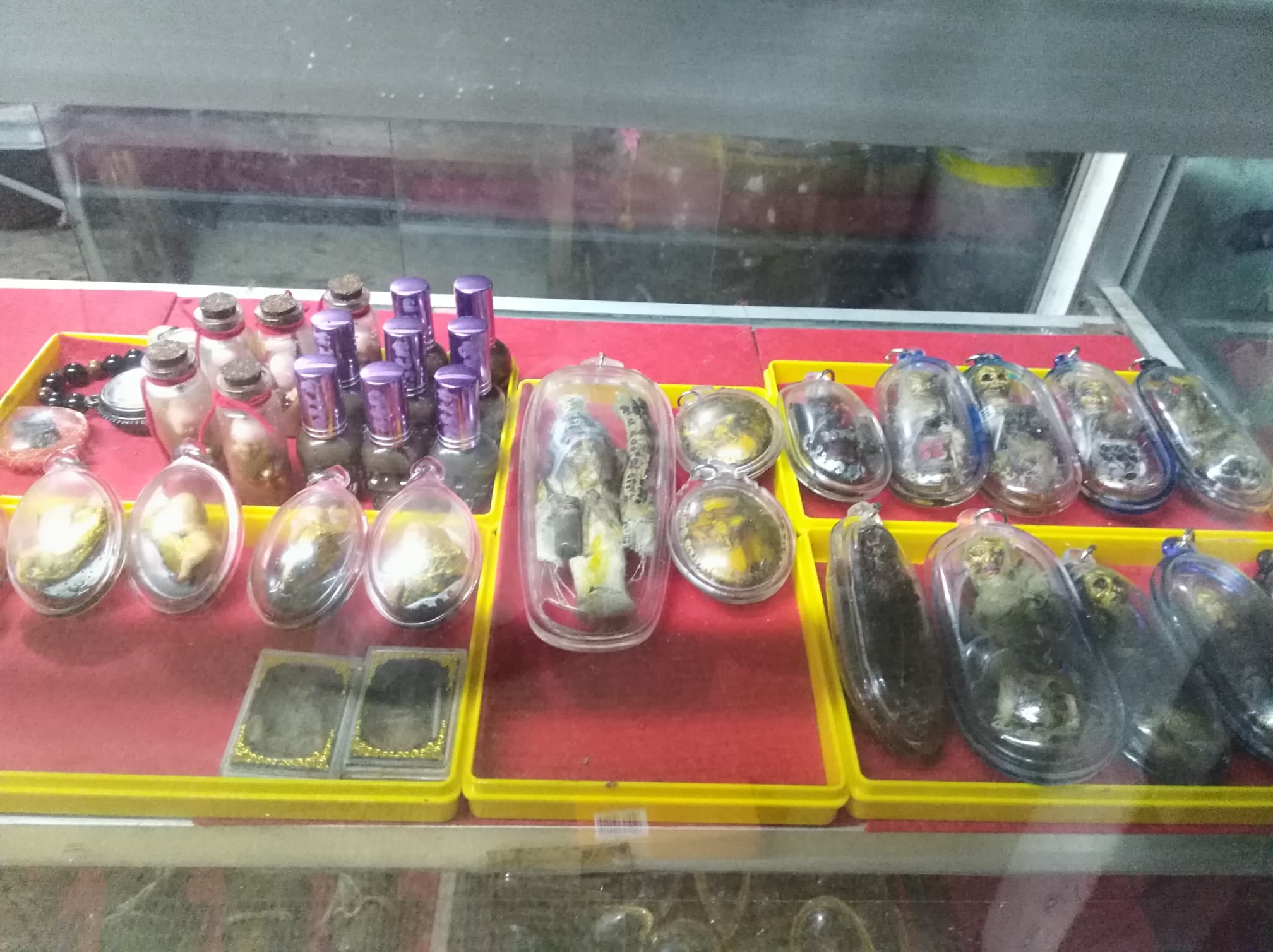 รวมเครื่องราง อาจารย์ถม สายพราย