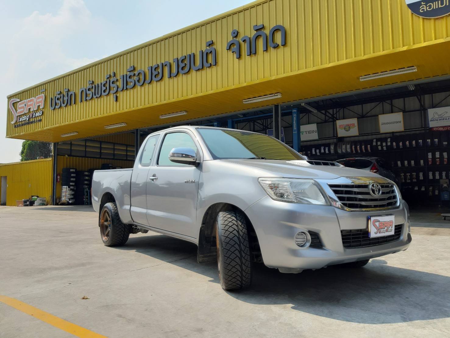 RAIDEN VIPER RD09 275/40ZR18 ยางใหม่ ราคาพิเศษ