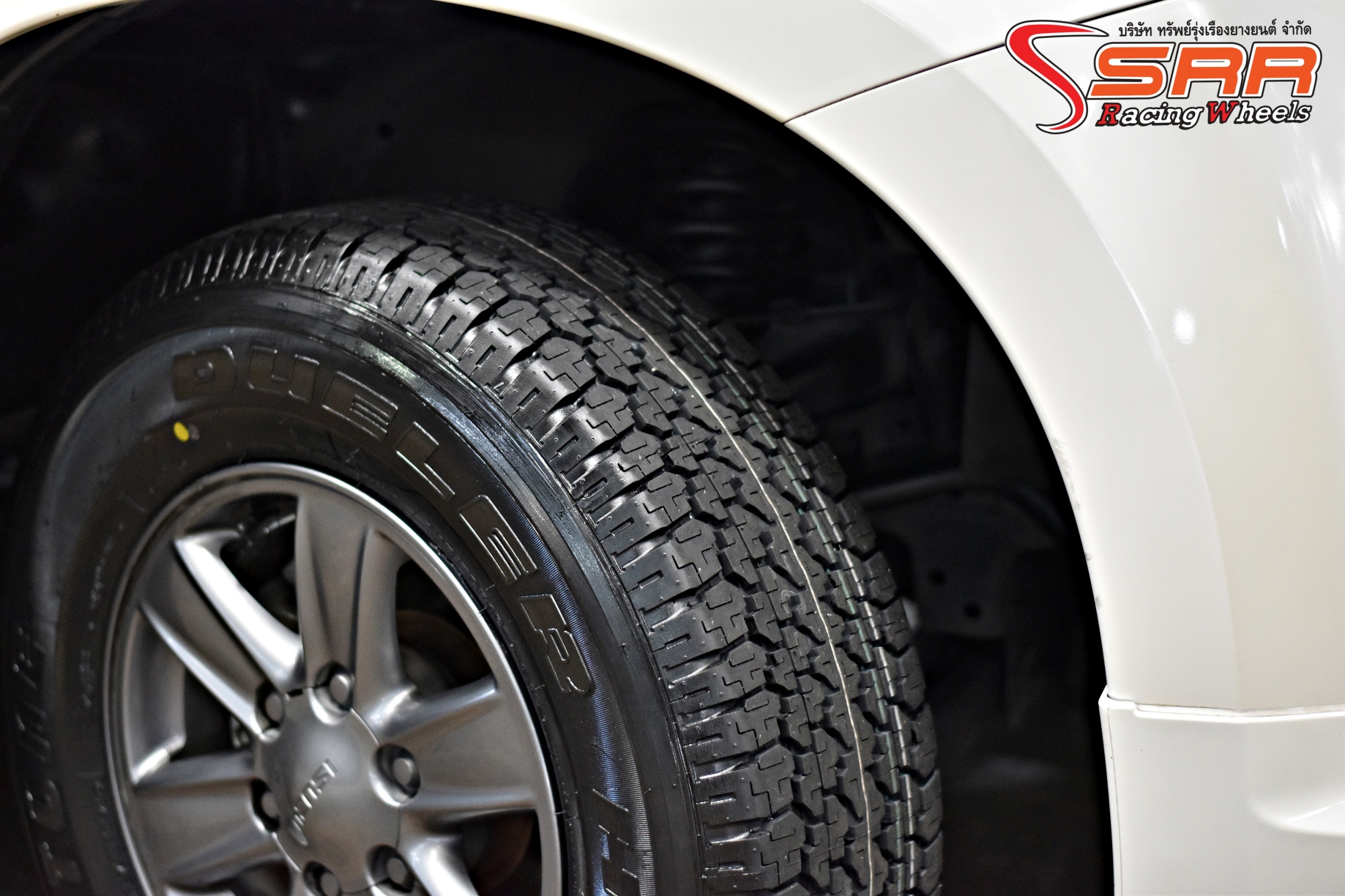 BRIDGESTONE DUELER H/T 689 245/70R16 ยางปี20 ราคาพิเศษ