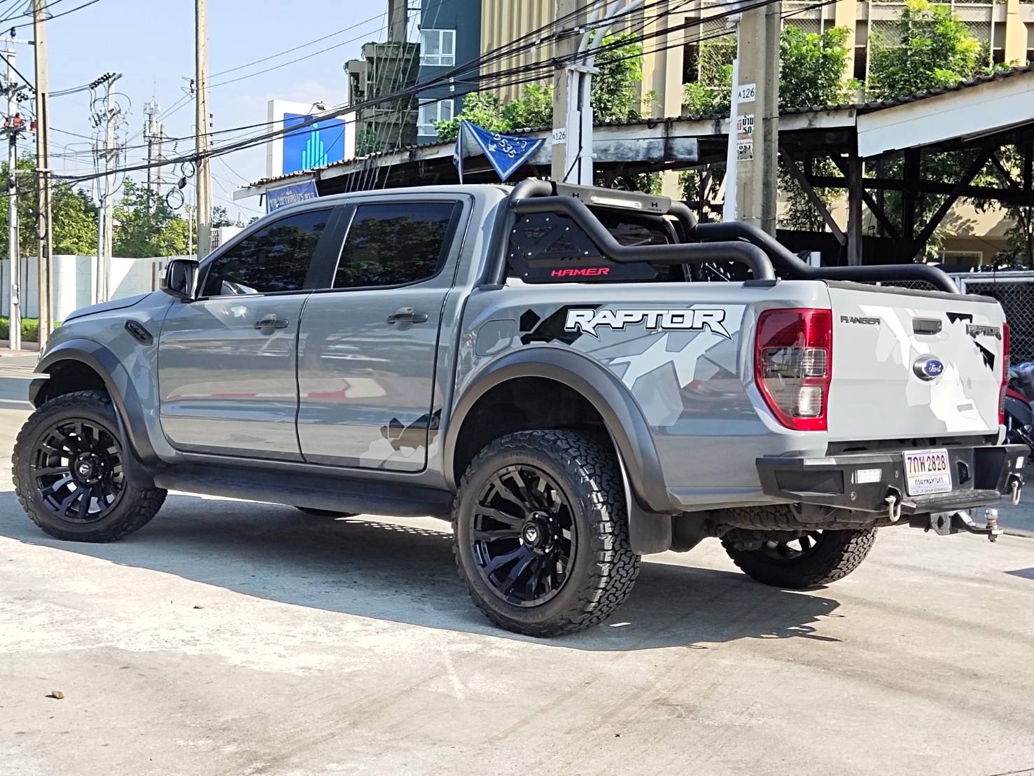FUEL BLITZ D675 ขอบ20x10 ET-18 6x139.7 GLOSS BLACK