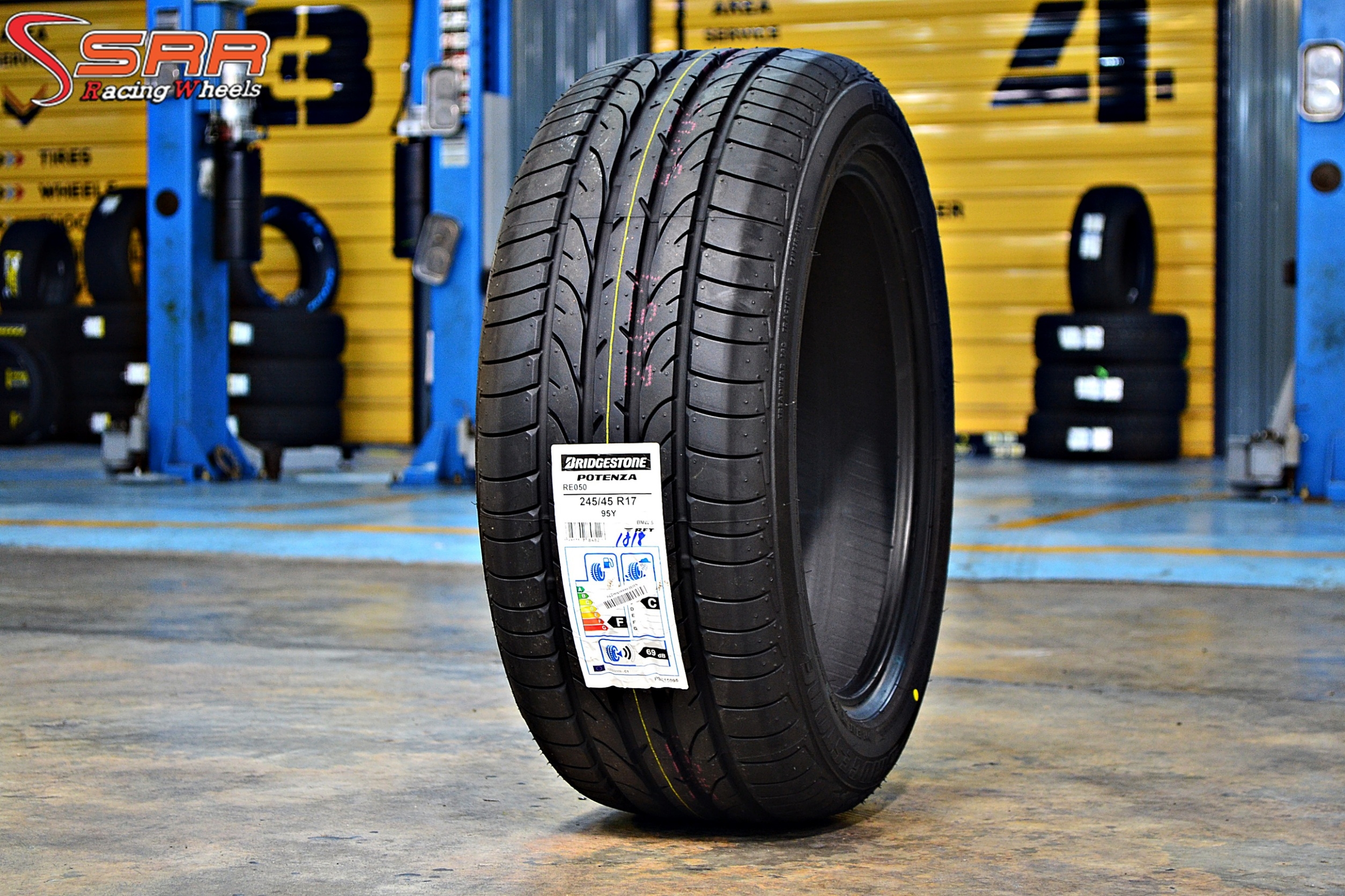BRIDGESTONE POTENZA RE050 RFT 245/45R17