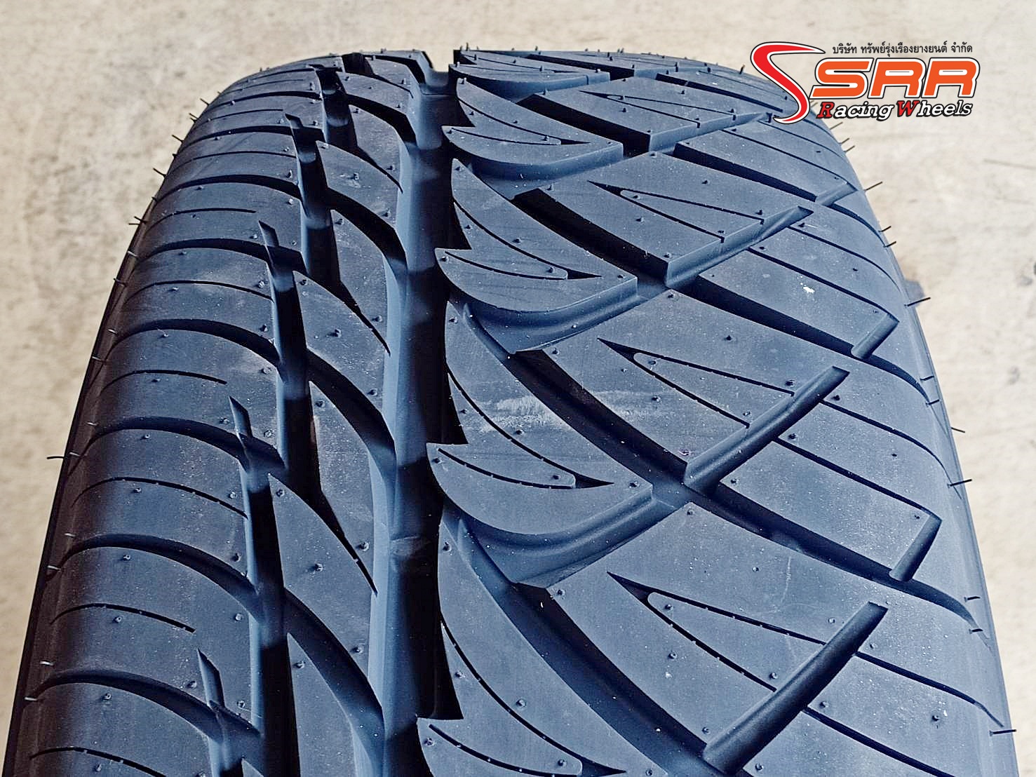 NITTO NT420SD 265/60R18 ยางใหม่ปี2020 ราคาพิเศษ