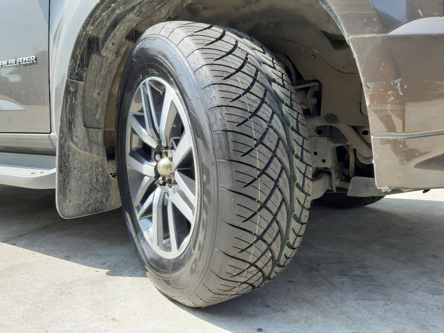 NITTO NT420S 265/60R18 ยางใหม่ปี20 ราคาพิเศษ