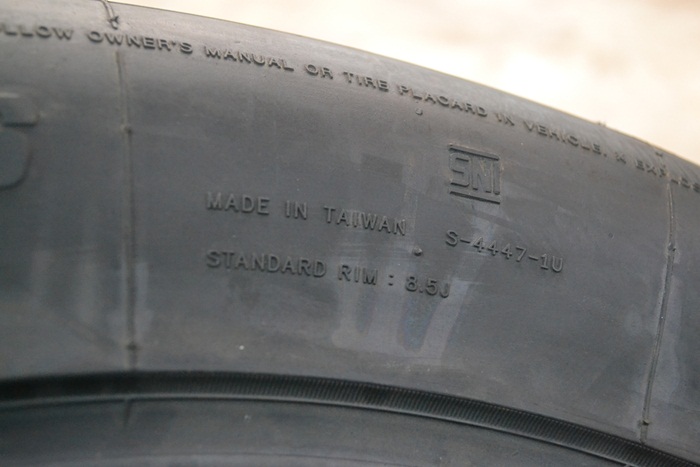 SONAR SX-9 275/55R20