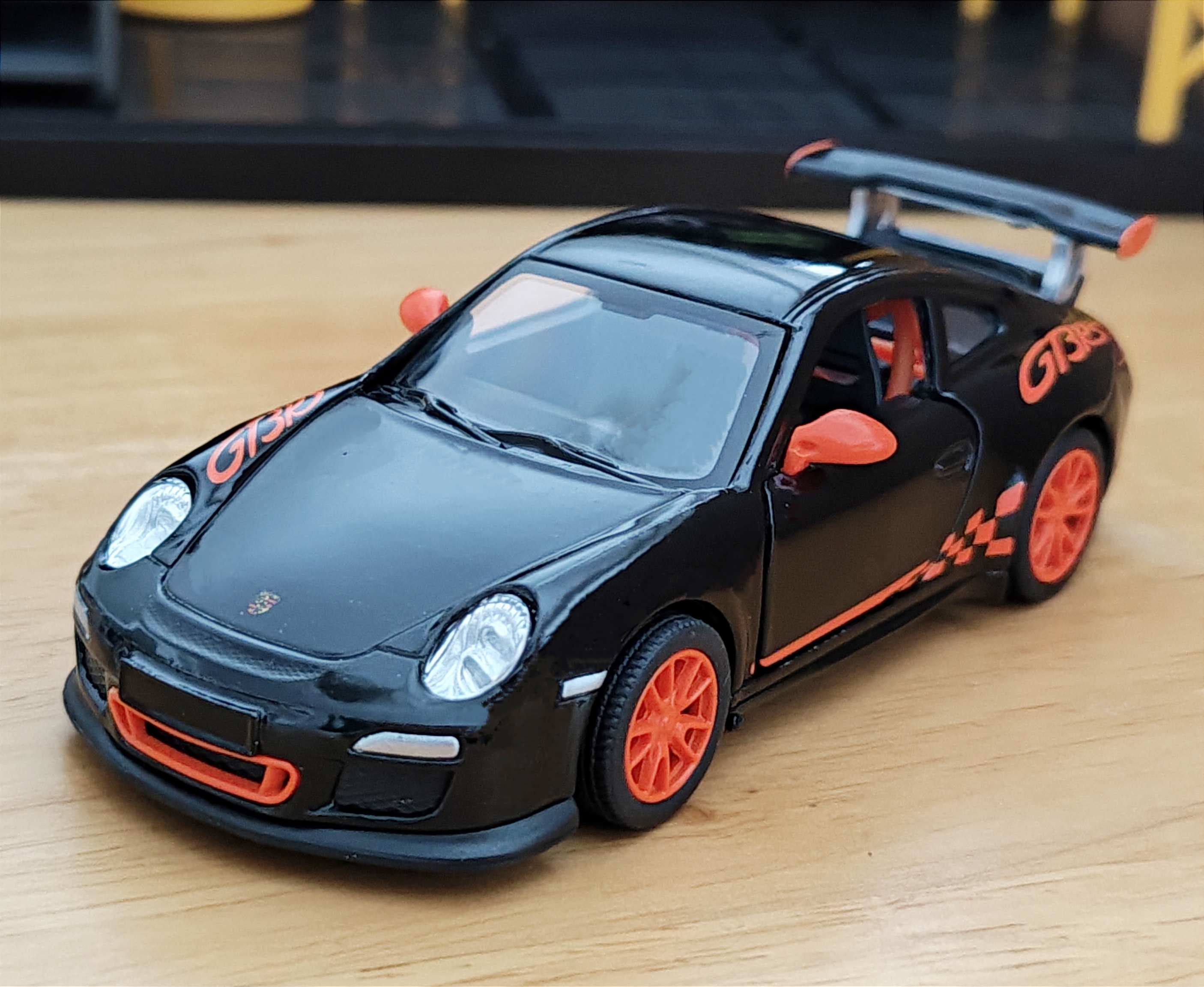 2010 Porsche 911 GT3 RS โมเดลรถเหล็ก (ปลีก-ส่ง)