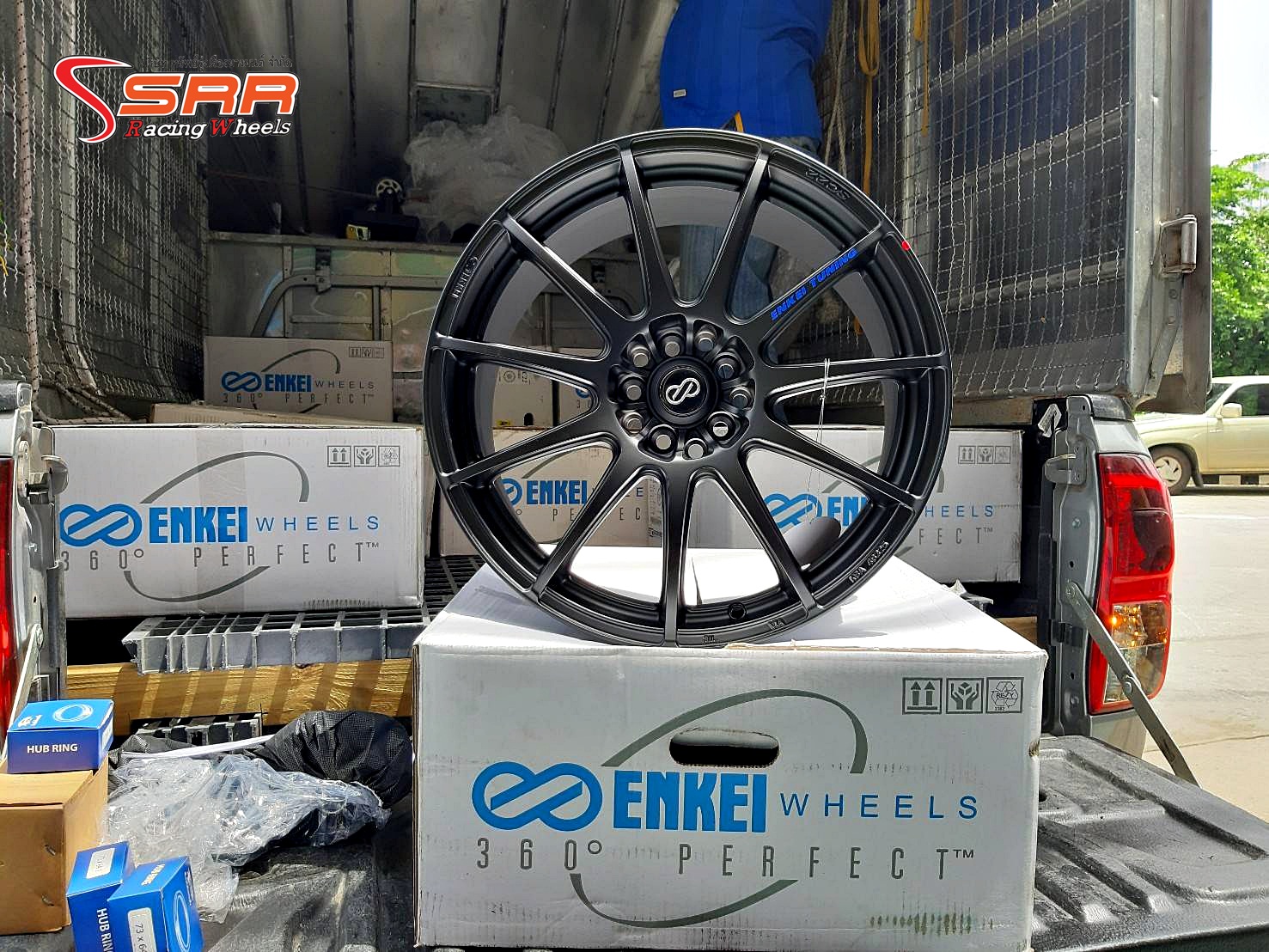 ENKEI TUNING SC22 ขอบ18 ET+40 10H100-114.3 DBK2K