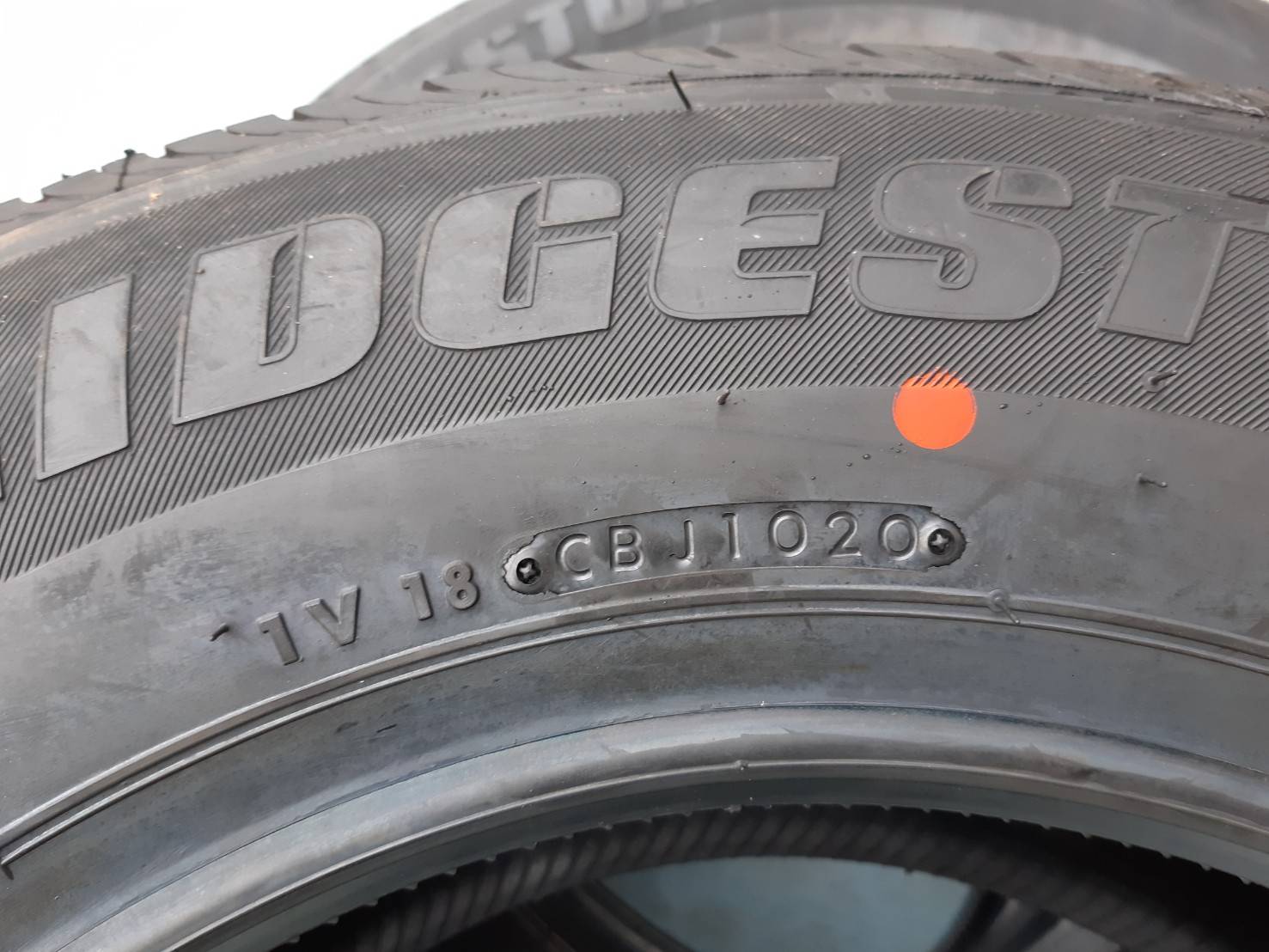 BRIDGESTONE DURAVIS R611 215/70R15 ยางสำหรับกระบะบรรทุก ราคาพิเศษ