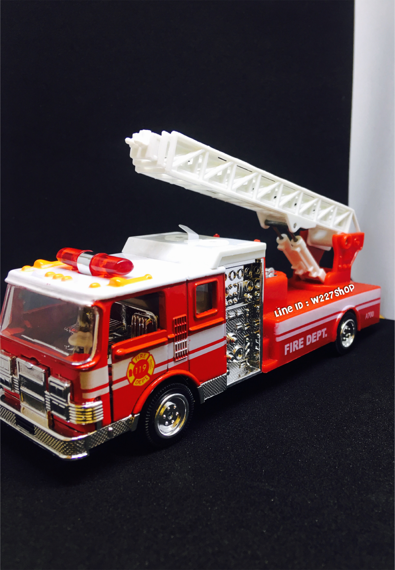 โมเดลรถเหล็ก รถดับเพลิง รถกู้ภัย มีเสียง มีไฟ (ปลีก-ส่ง)