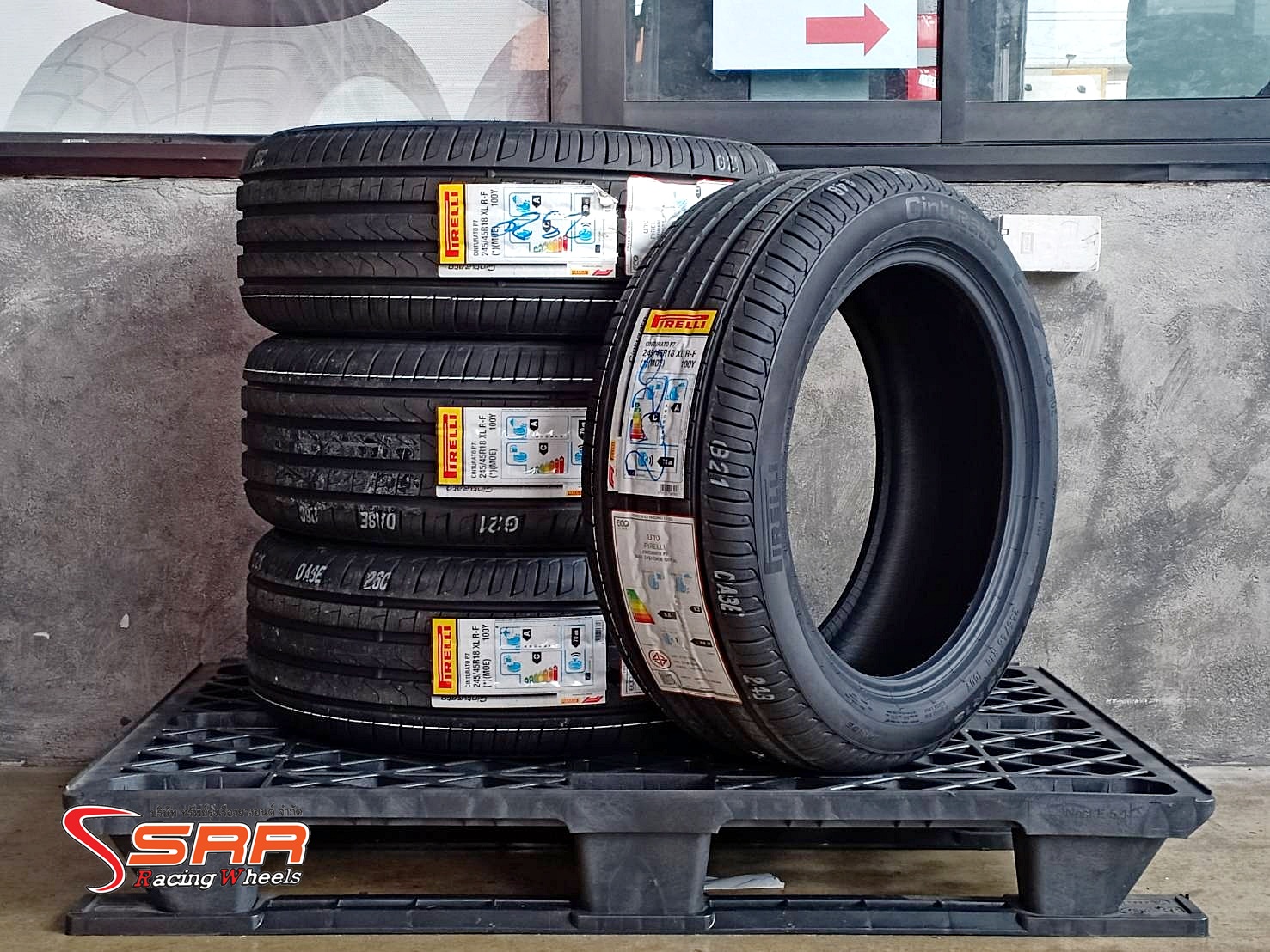 PIRELLI CINTURATO P7 R-F (MOE) 245/45R18 ยางใหม่ปี20 ราคาพิเศษ
