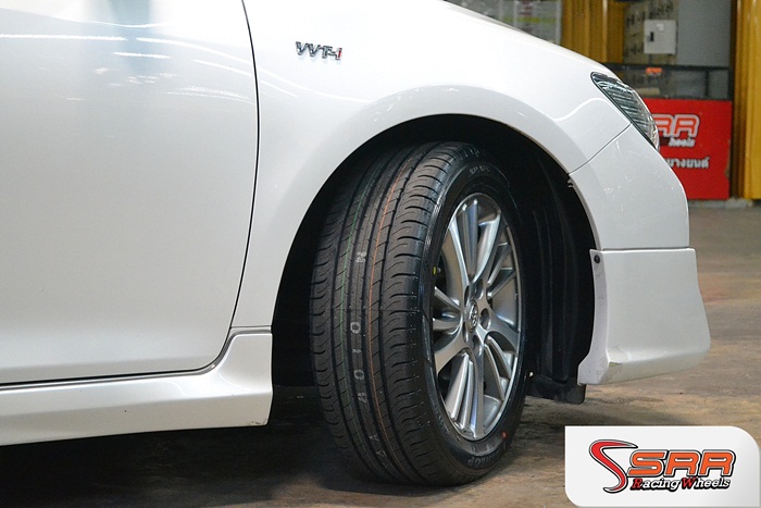 DUNLOP SP SPORT MAXX 050 215/55R17 ยางญี่ปุ่นลดราคาพิเศษ