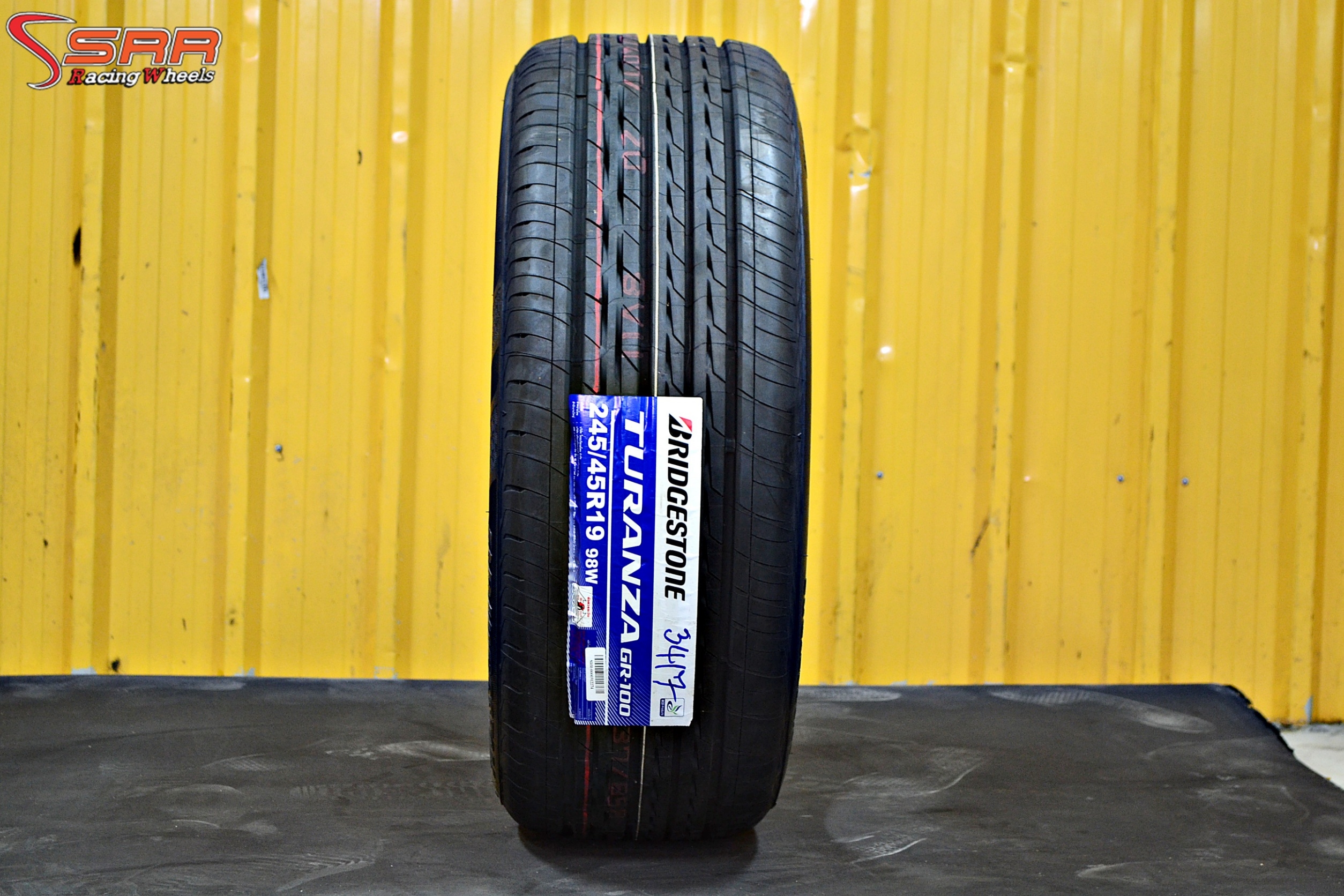 BRIDGESTONE TURANZA GR100 245/45R19 ลดราคาพิเศษ เส้นละ 4,900 บาท