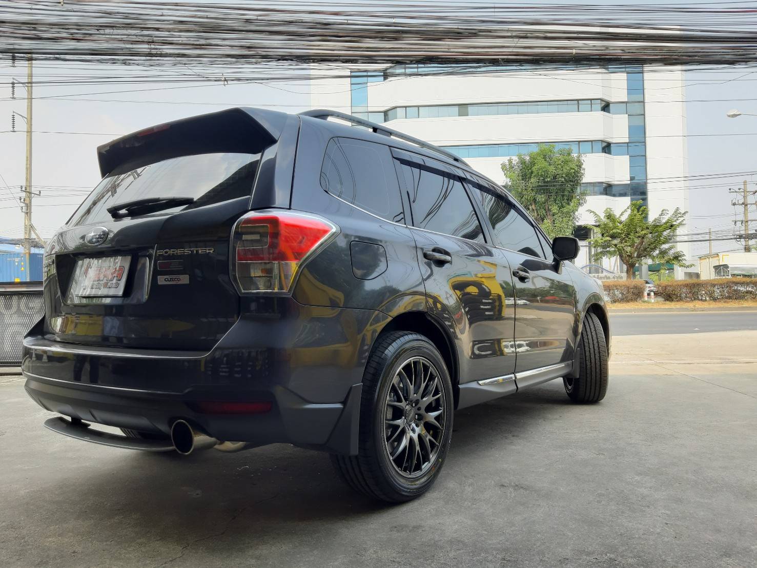 YOKOHAMA BluEarth-XT AE61 235/55R18 ยางใหม่ ราคาพิเศษ