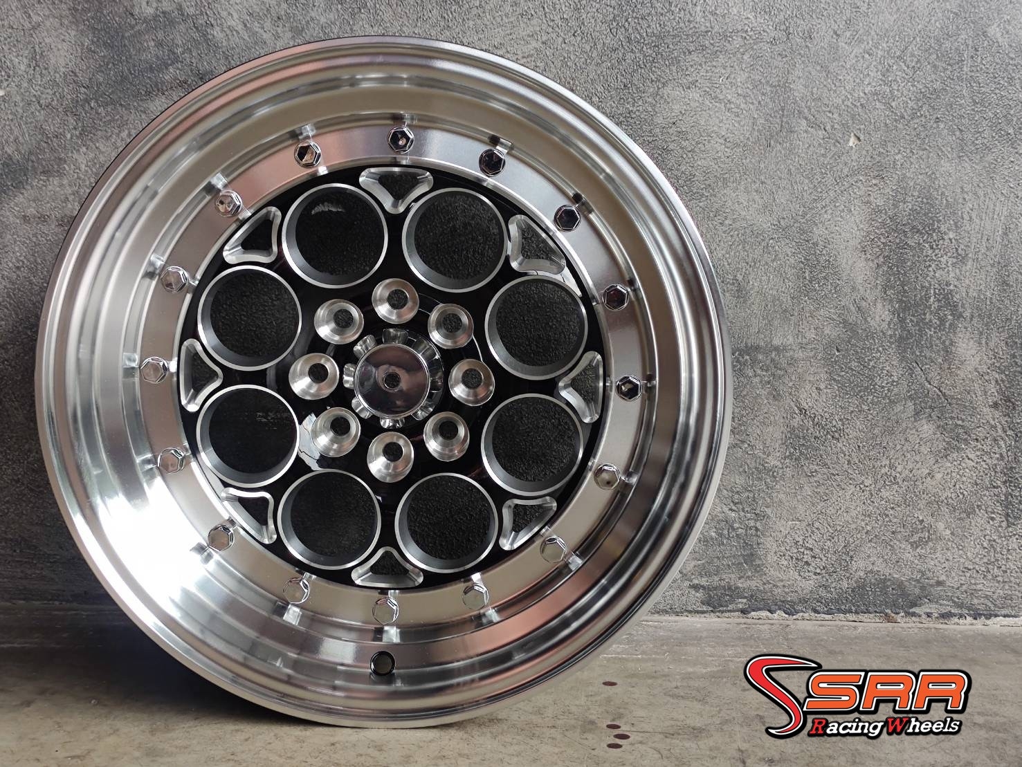 WELD MAGNUM DRAG 15x8 8H100 ET20 สีดำหมุดเงิน