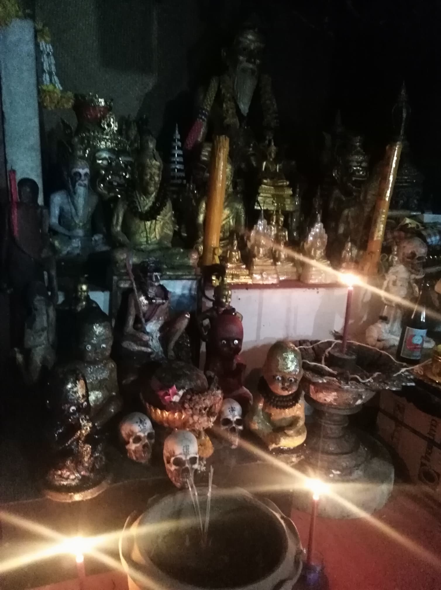 รวมเครื่องราง อาจารย์ถม สายพราย