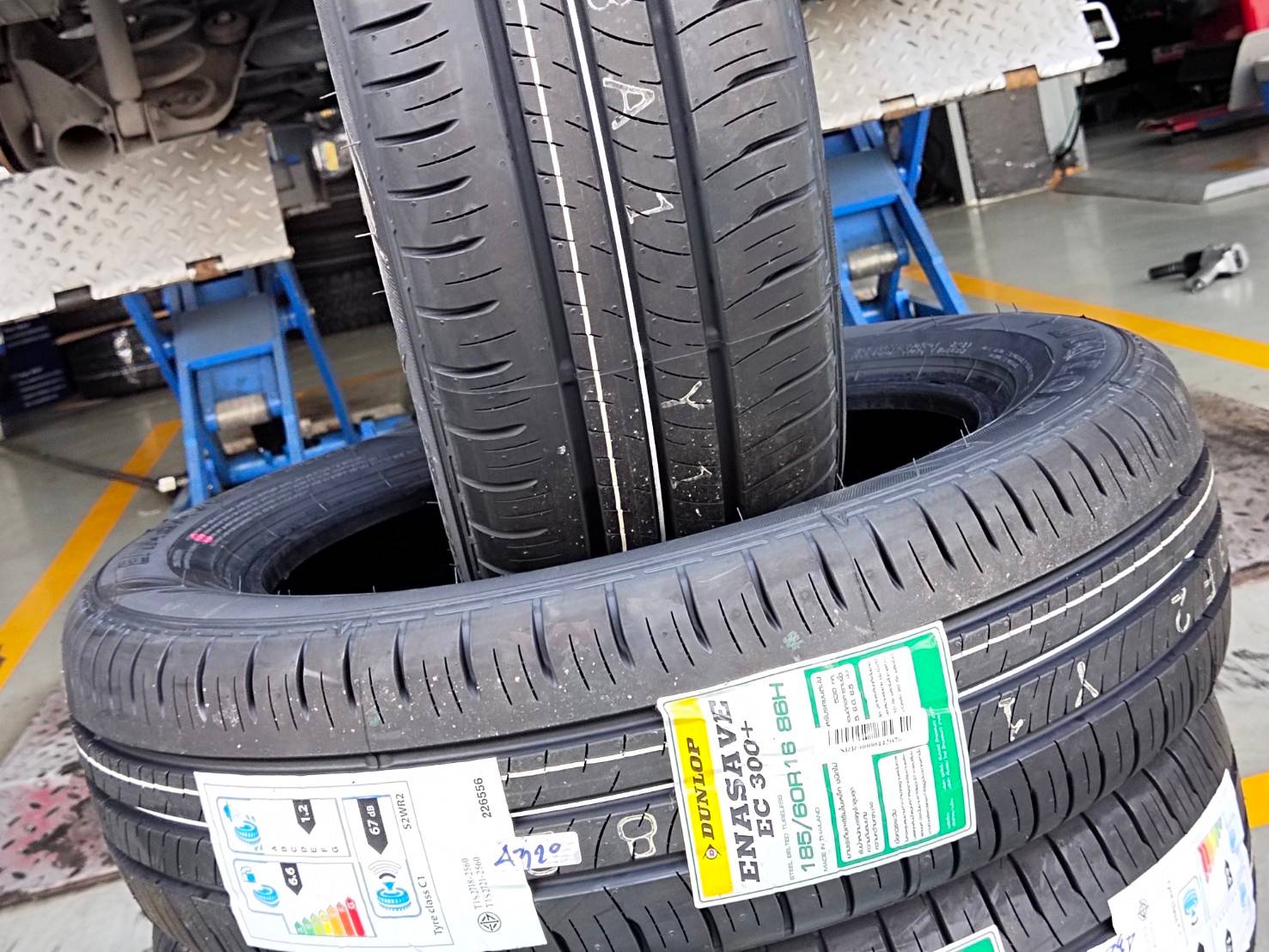 DUNLOP ENASAVE EC300+ 185/60R16 ยางใหม่ปี20 ราคาพิเศษ - ล้อแม็กซ์