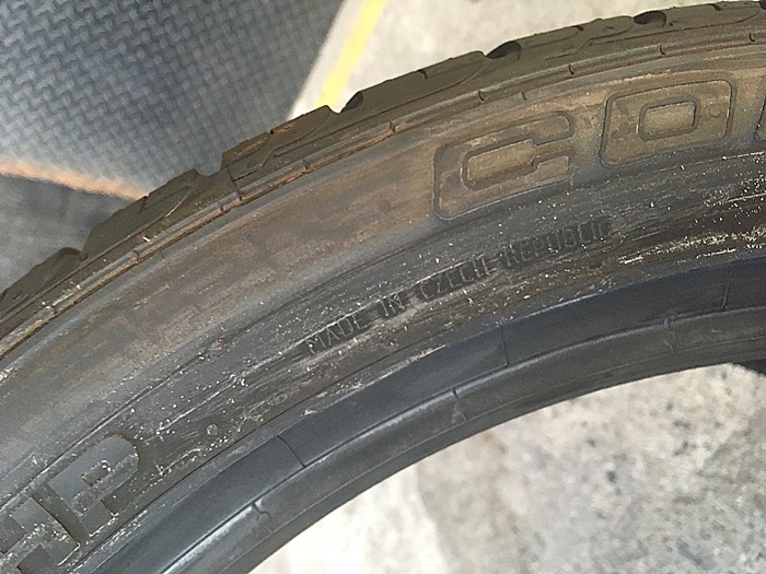 CONTINENTAL CrossContact UHP NO 295/35R21