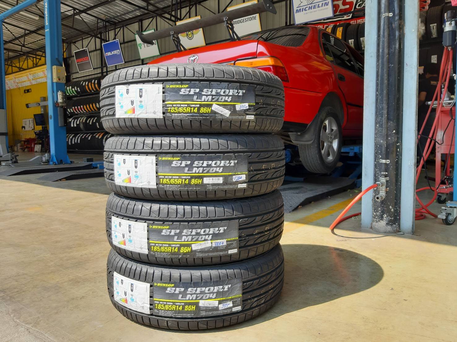 DUNLOP LM704 185/65R14 ยางใหม่ปี20 ลดราคาพิเศษ