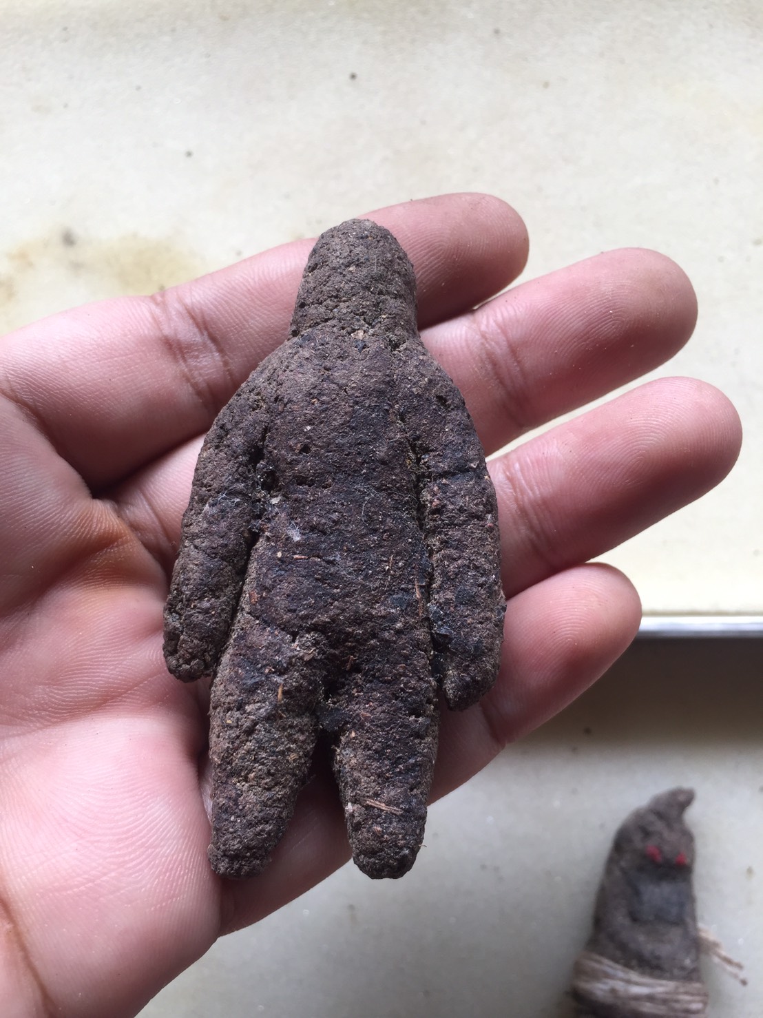 หุ่นพยนต์รุ่นแรกรุ่นเดียวอาจารย์เปล่ง บุญยืน