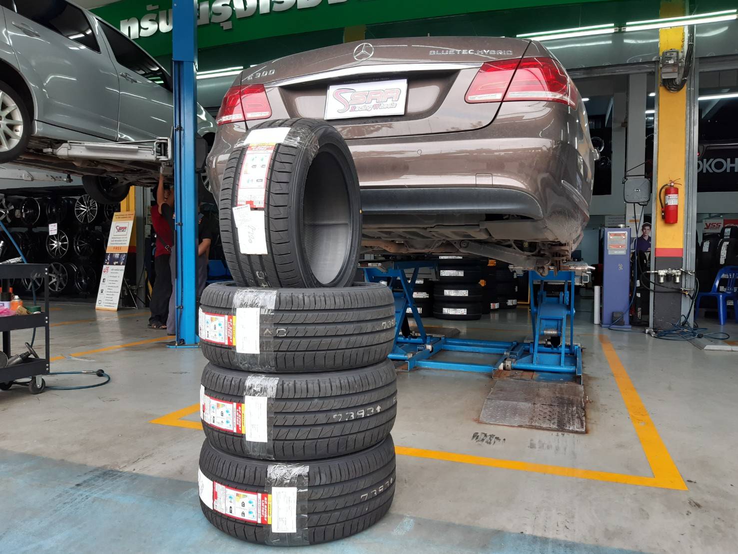 DUNLOP LM705 245/45R17 ยางใหม่ปี20 ยางญี่ปุ่น ราคาพิเศษ