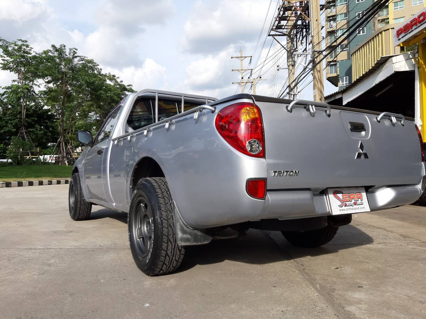 BRADLEY เบดเล่ย์ 16x8 6x139.7 ET+0 GM-FLAT