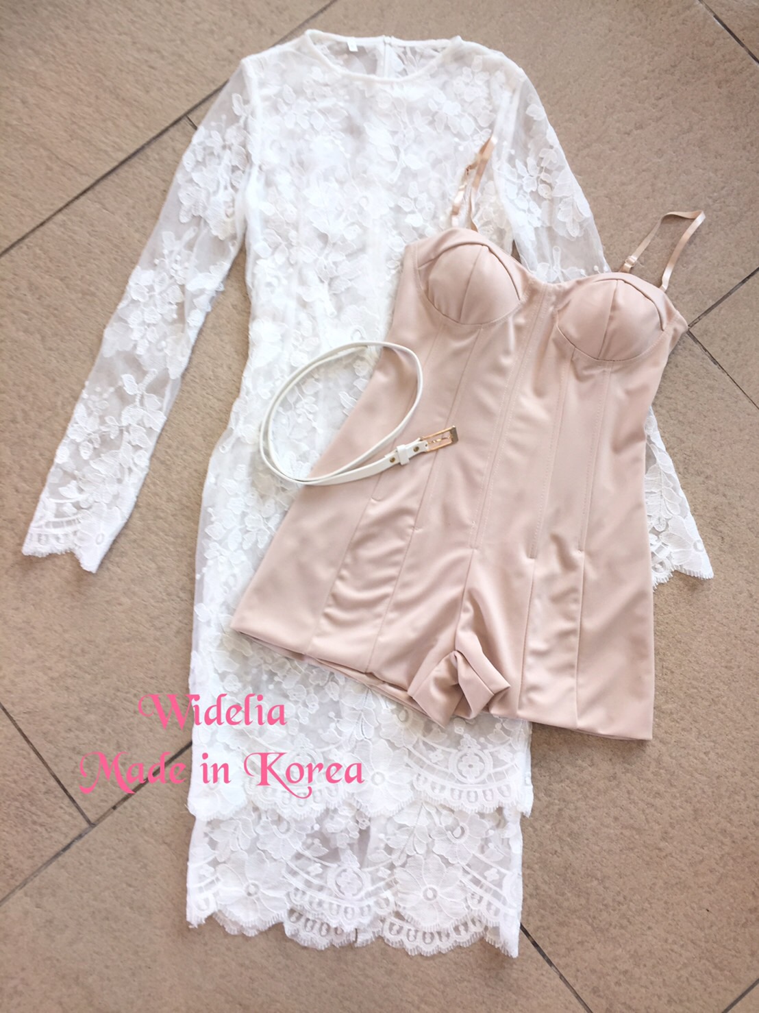 *พร้อมส่ง*Poem Dress :: เดรสผ้าลูกไม้แขนยาว
