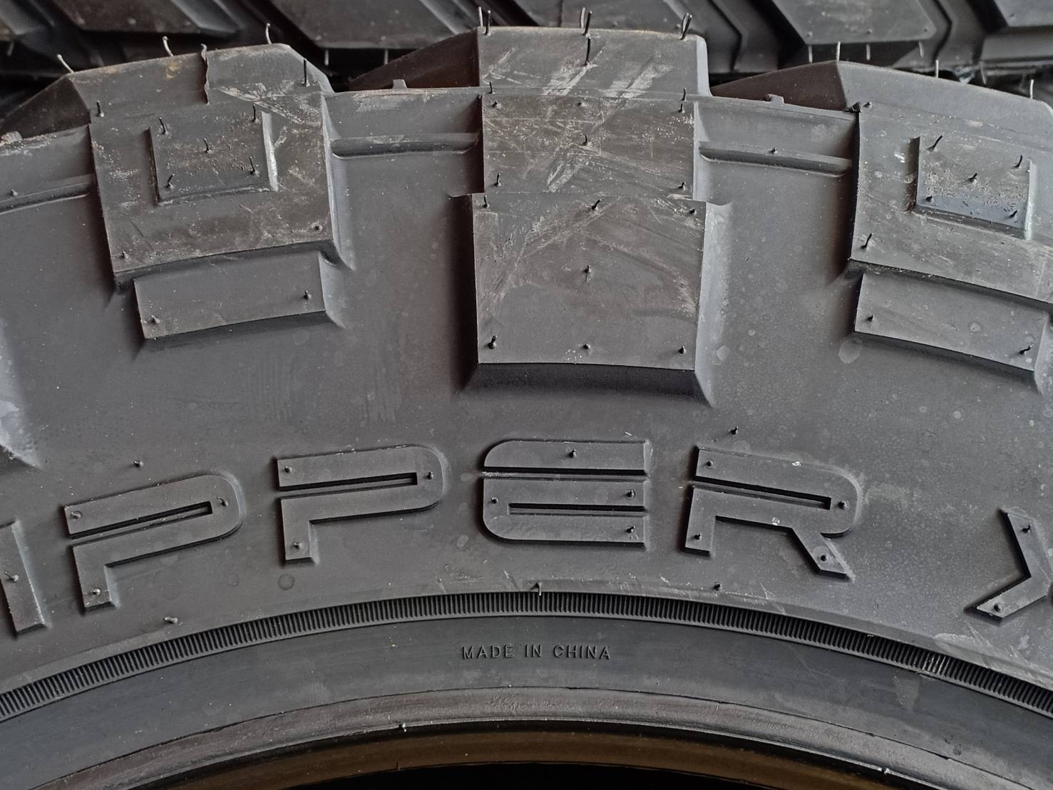 FUEL GRIPPER X/T 35X12.50R20 ยางเข้าใหม่ปี20 ราคาพิเศษ