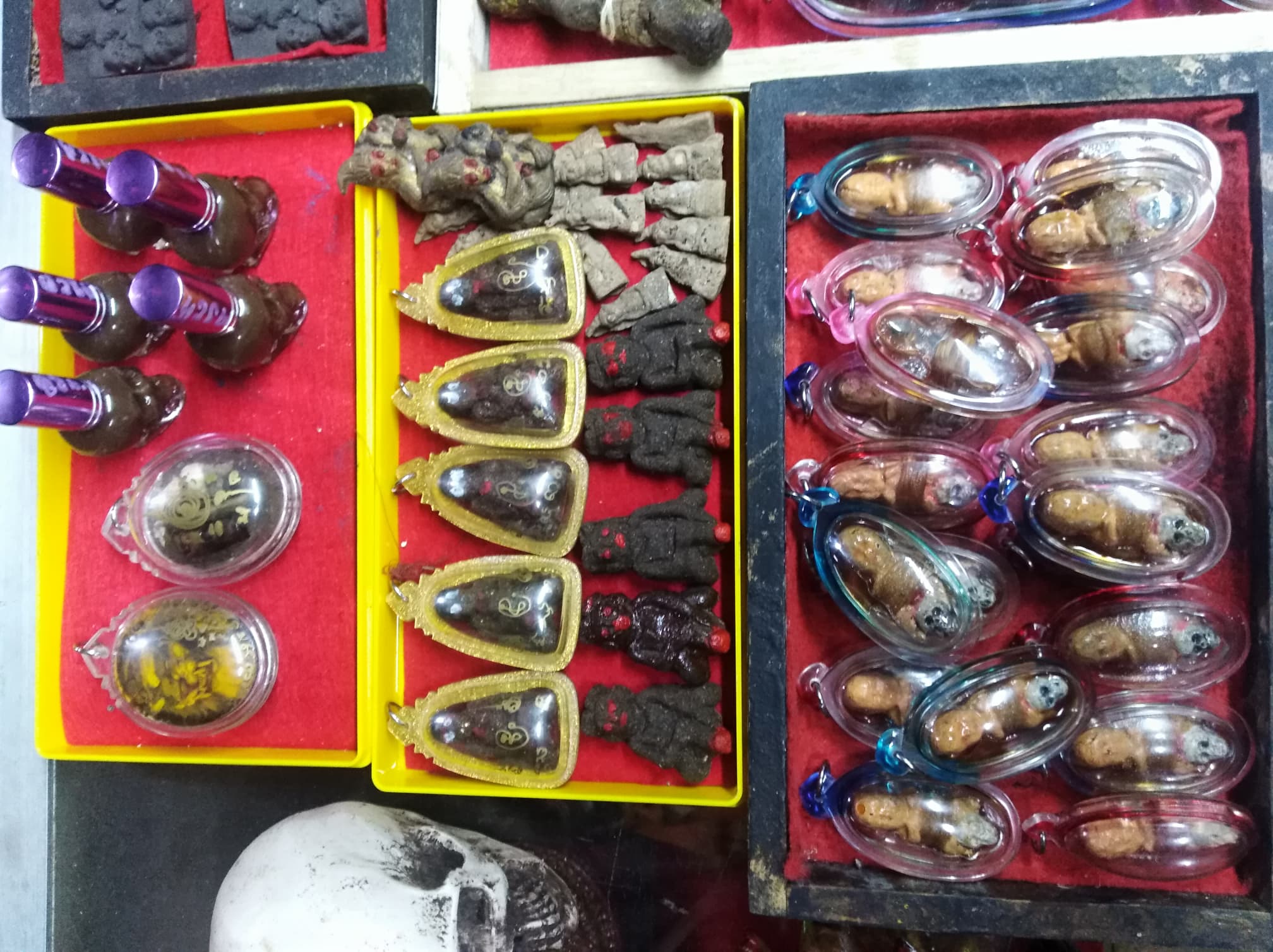 รวมเครื่องราง อาจารย์ถม สายพราย