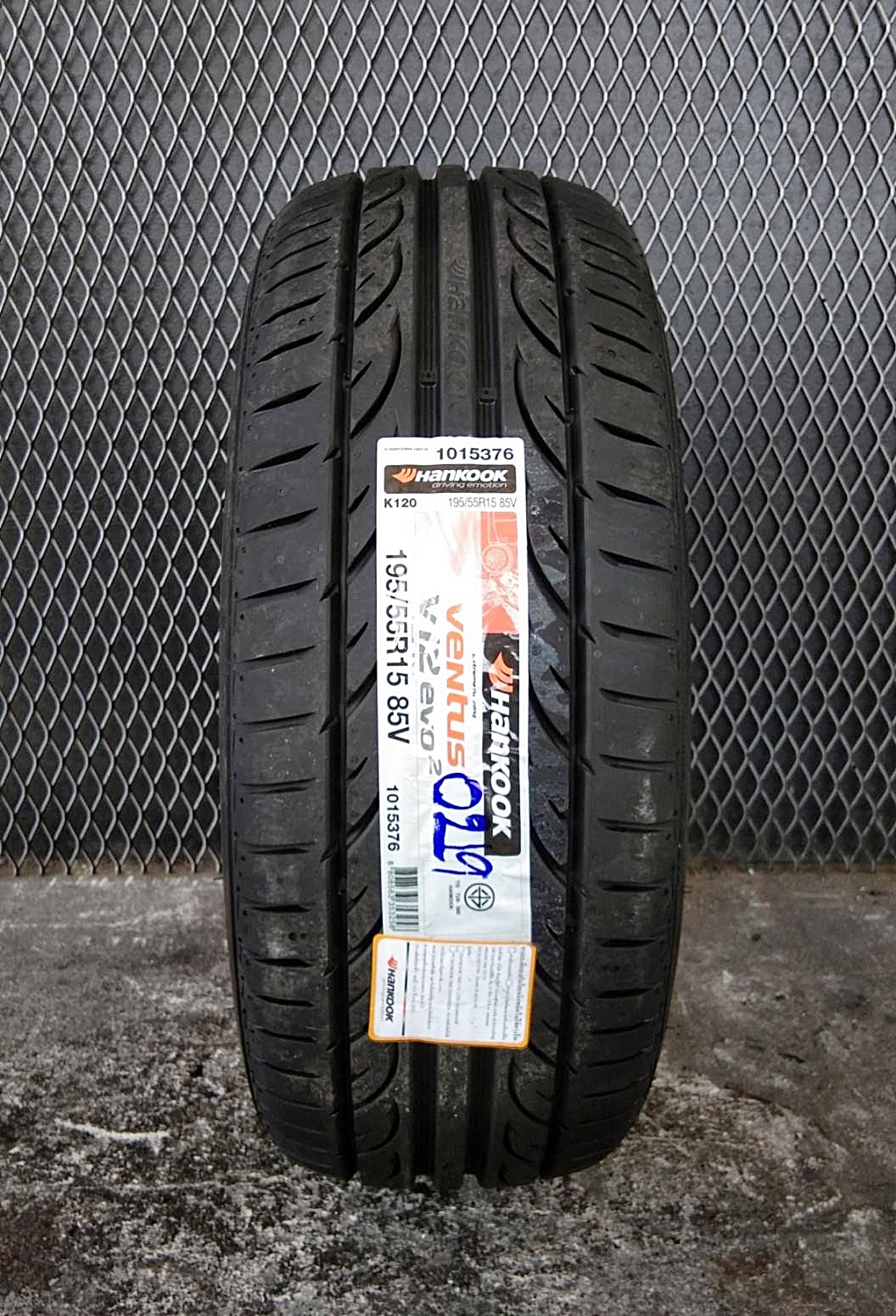 HANKOOK V12 EVO2 195/55R15 ยางเกาหลีปี19 ลดราคาพิเศษ