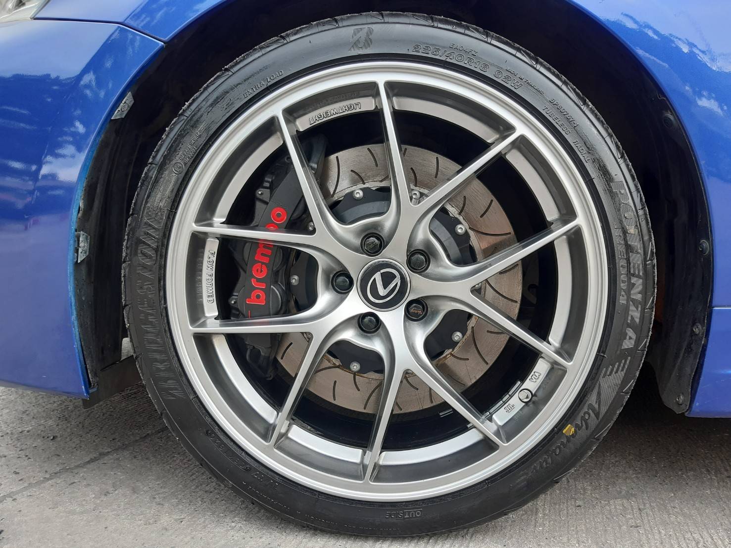 BRIDGESTONE RE004 225/40R18 ยางใหม่ปี2021 ราคาพิเศษ