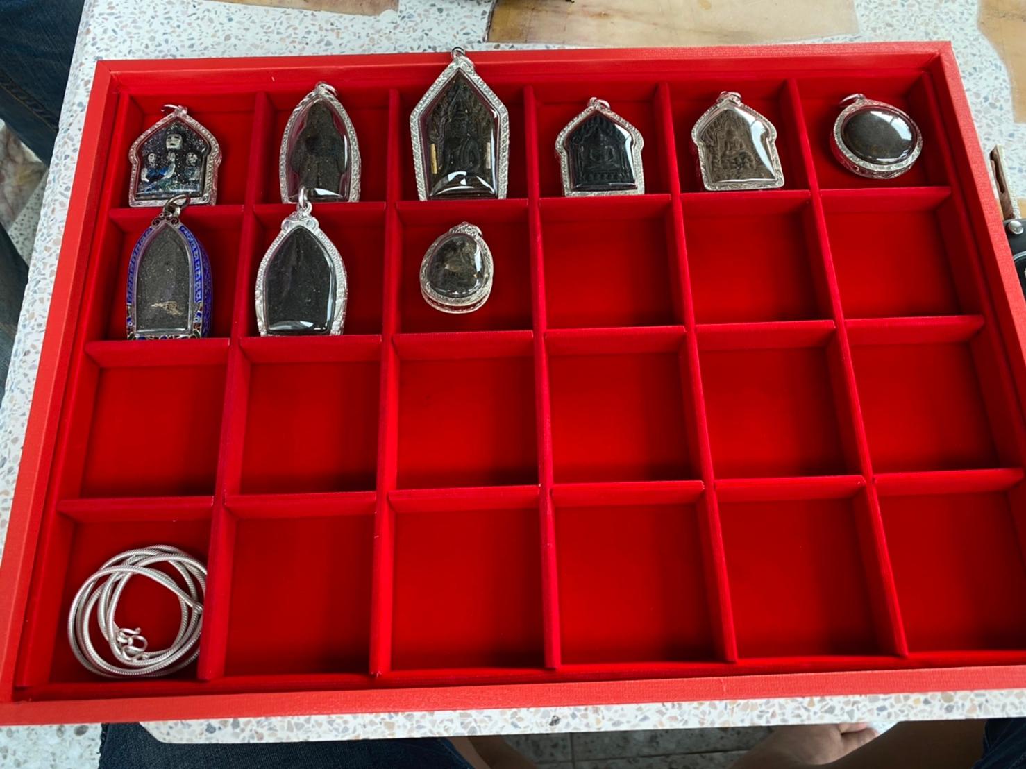 พระขุนแผน ป.1 เนื้อพิเศษ เนื้อสีผึ้ง 7 ป่าช้า