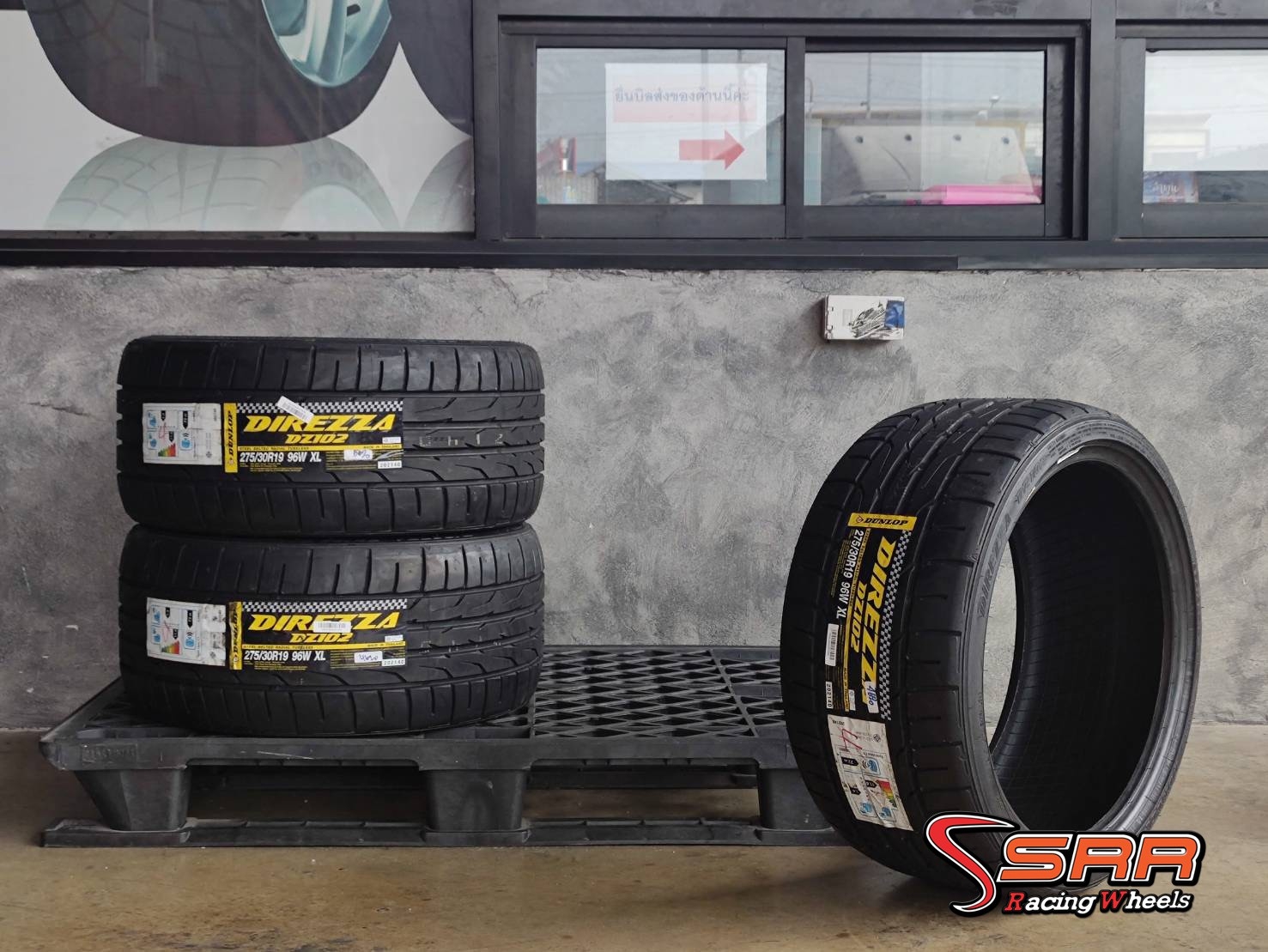 DUNLOP DIREZZA DZ102 275/30R19 ยางใหม่ปี20 ลดราคาพิเศษ