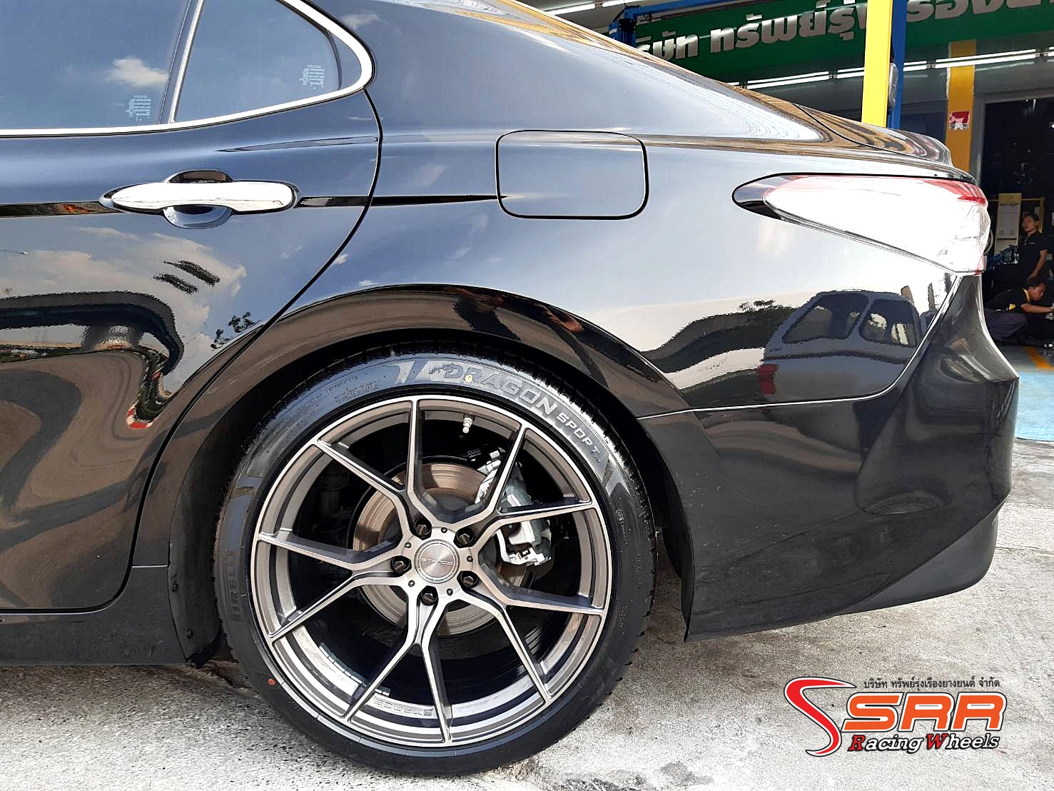 PIRELLI DRAGON SPORT 245/40R19 ยางสปอร์ต ปี19 ราคาพิเศษ