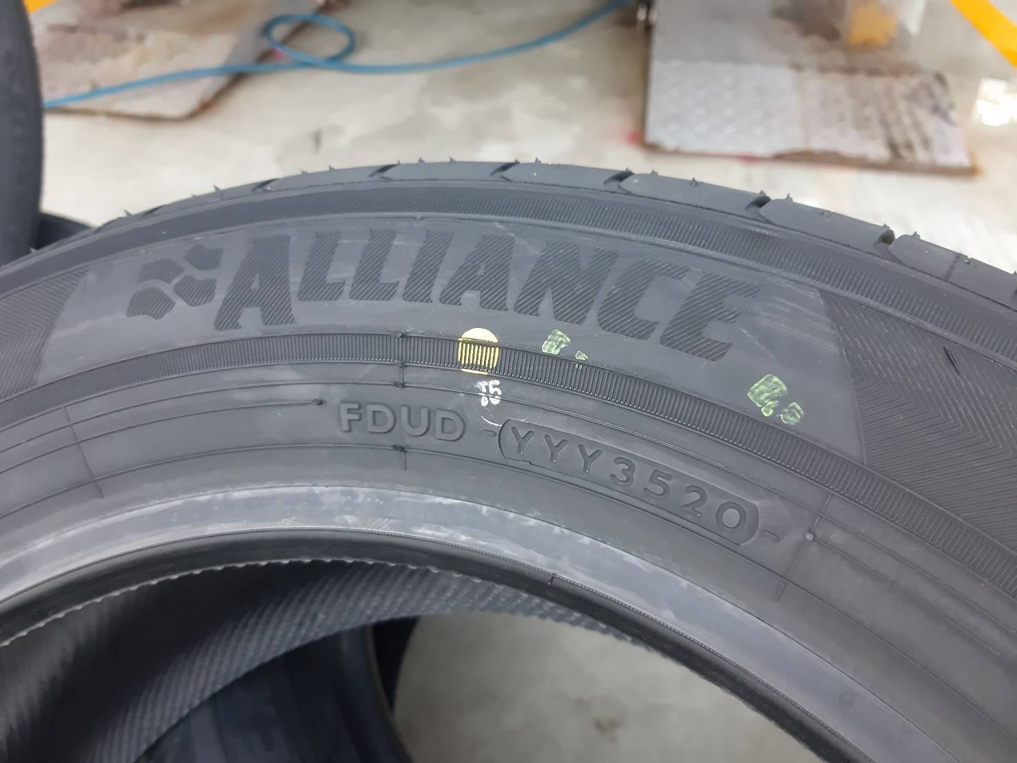 YOKOHAMA ALLIANCE 030Ex 215/55R16 ยางญี่ปุ่นปี20 ลดราคาพิเศษ