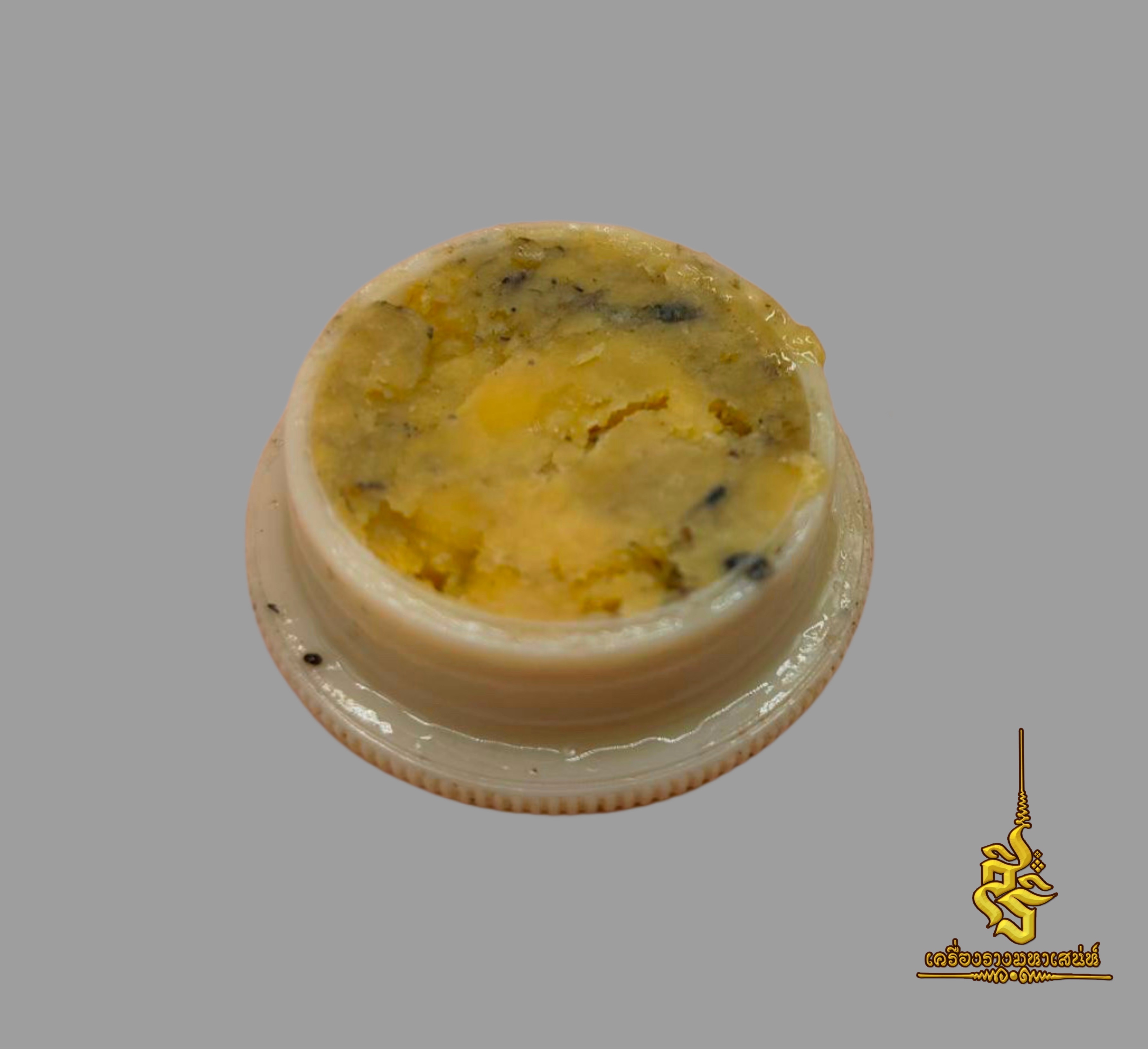 ⭕️ สีผึ้งมหาเสน่ห์ผสมน้ำมันพรายยุคต้น พบในย่าม หลวงปู่ชื่น วัดตาอี