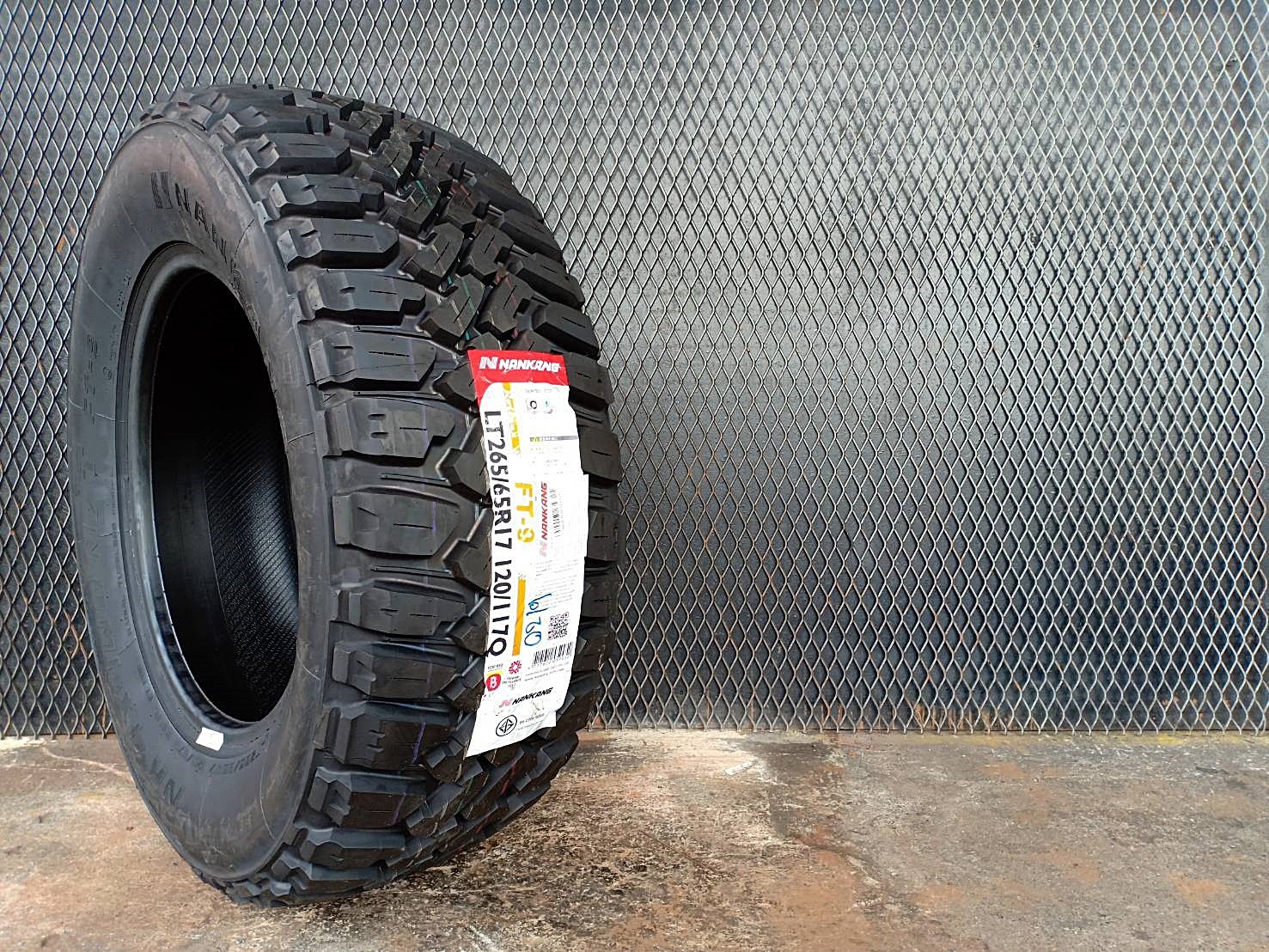 NANKANG FT-9 265/65R17 ยางมัดเทอร์เรน เส้นละ 5,500 บาท