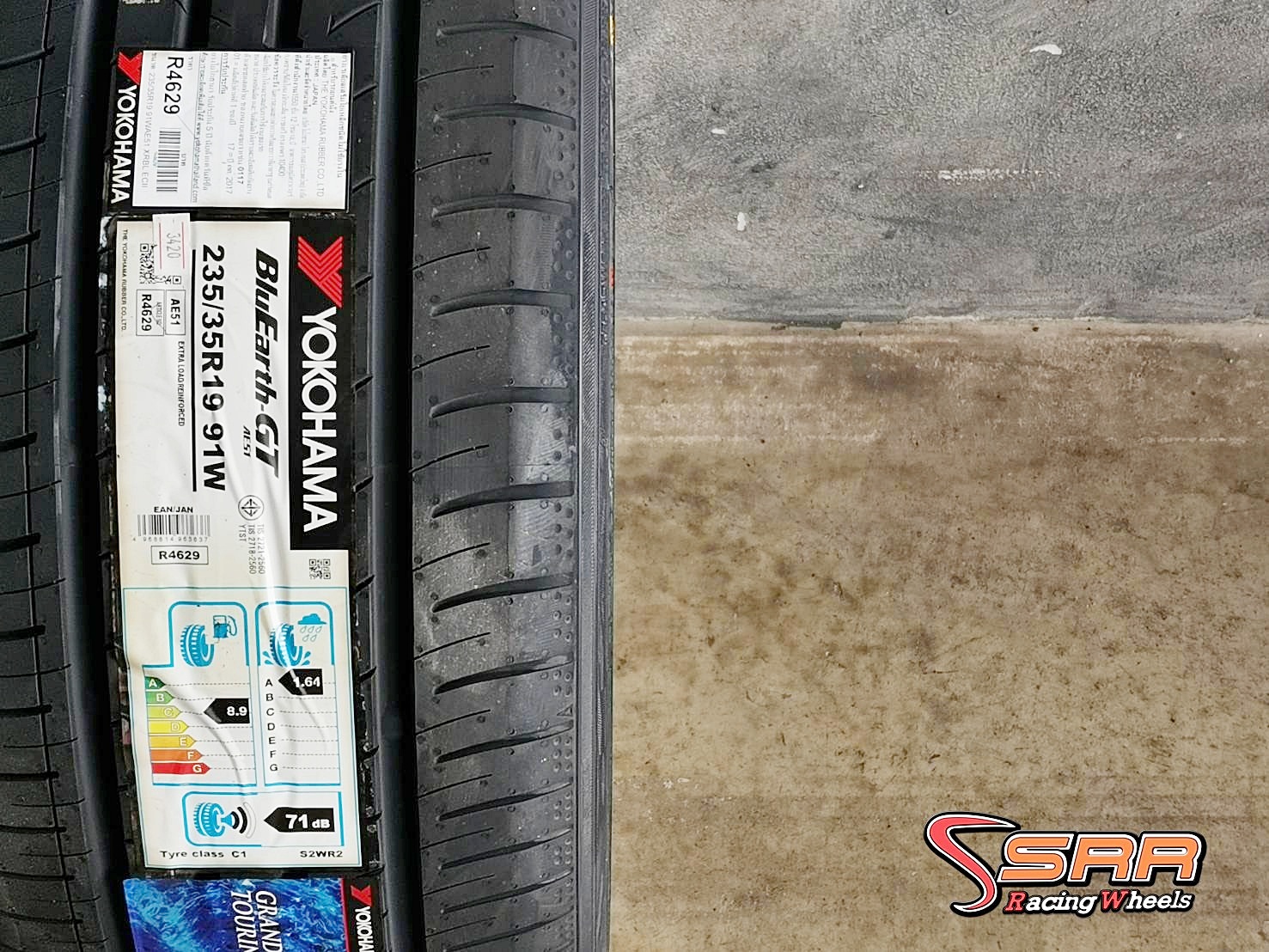 YOKOHAMA BluEarth-GT AE51 235/35R19 ยางญี่ปุ่น ลดราคาพิเศษ