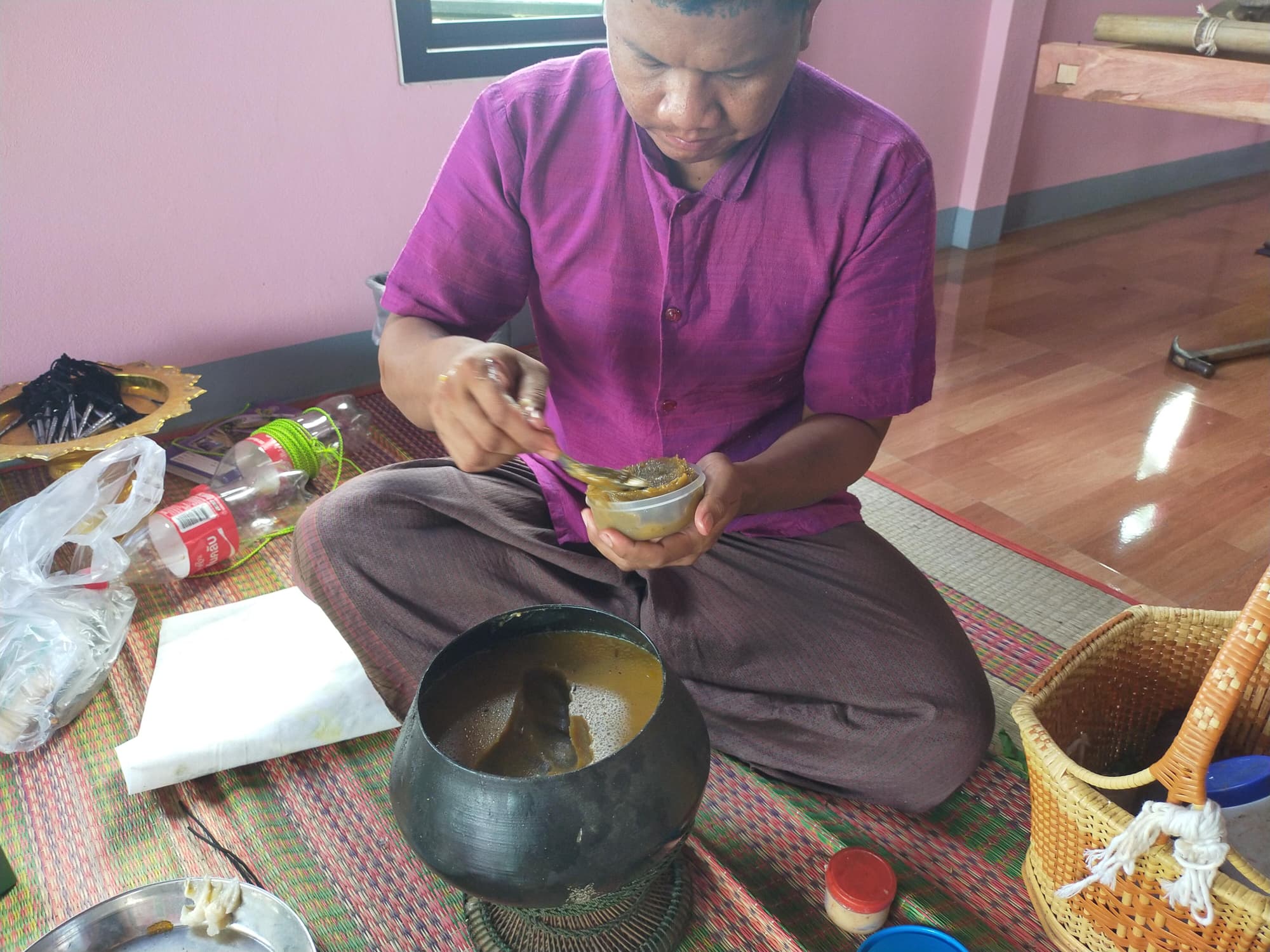 สีผึ้งน้ำหาย อาจารย์เขมร