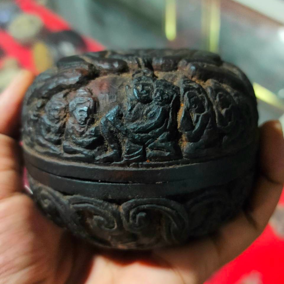 สีผึ้งช้างผสมโขง ใช้ช้างพลายกวนสีผึ้ง 63 เชือกสูตรตำราเขมร