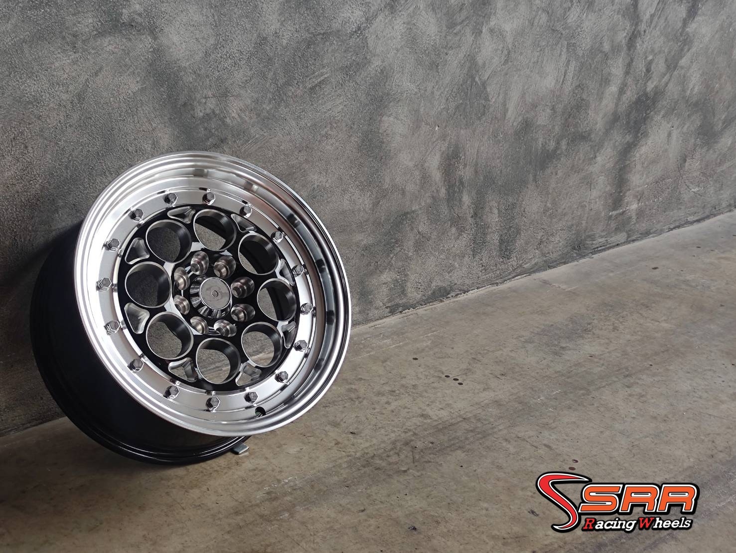 WELD MAGNUM DRAG 15x7 8H100 ET35 สีดำหมุดเงิน