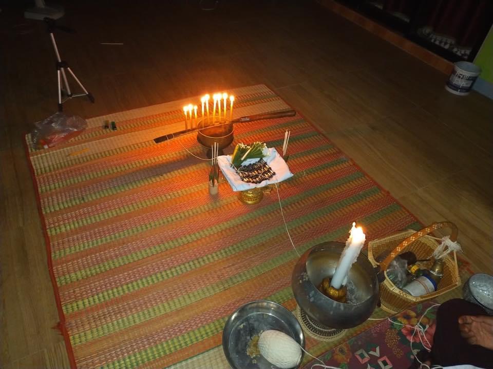 ตะกรุดตั้งตัวรุ่นสองดอกครู อาจารย์เขมร FL