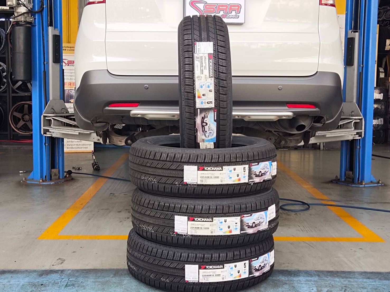 YOKOHAMA GEOLANDAR CV G058 225/60R18 ยางใหม่ ราคาพิเศษ